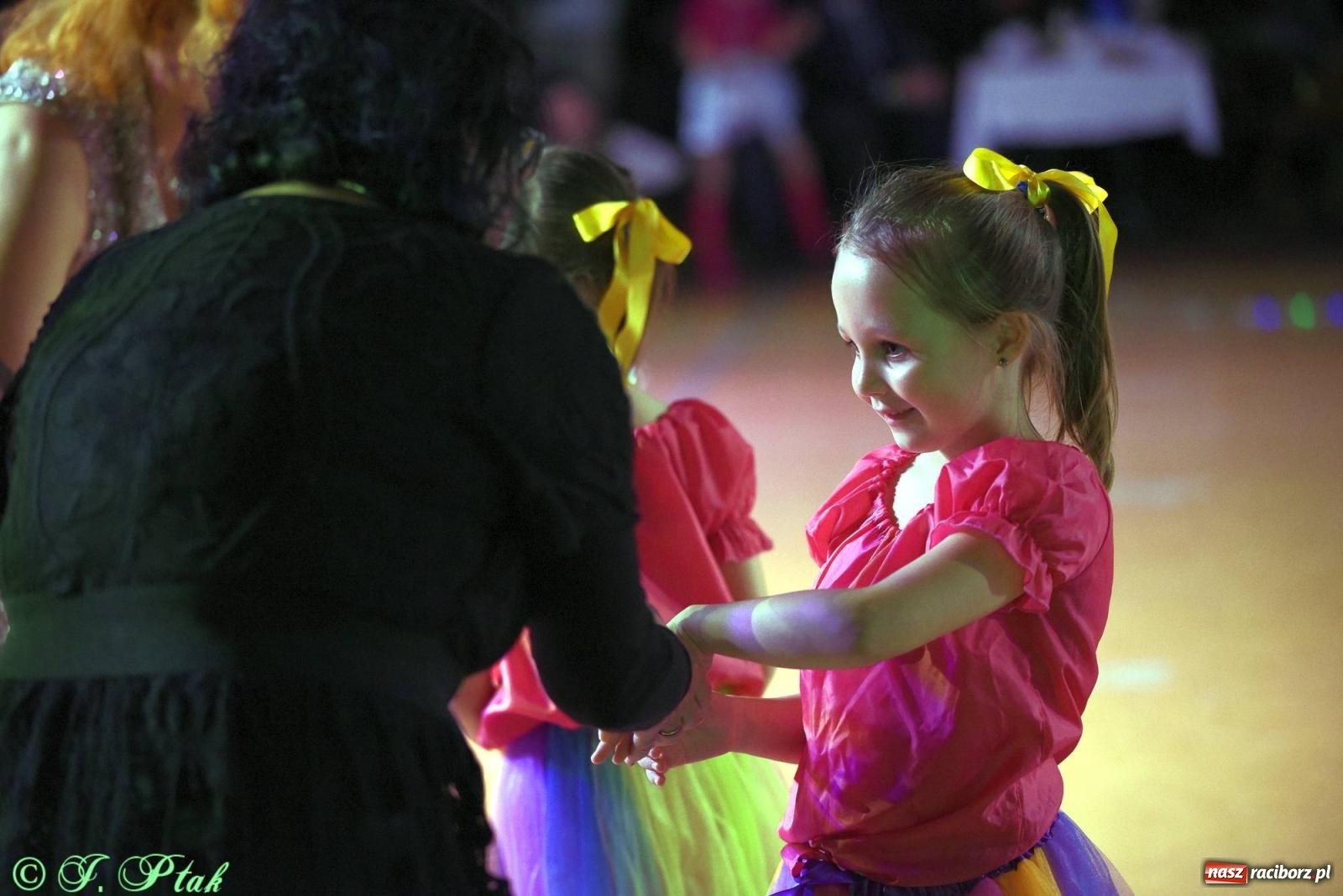 Zdjęcie w galerii na portalu naszraciborz.pl: XVI Karnawałowa Rewia Tańca w Raciborzu - dzień drugi [FOTO i WIDEO] wiadomości z regionu