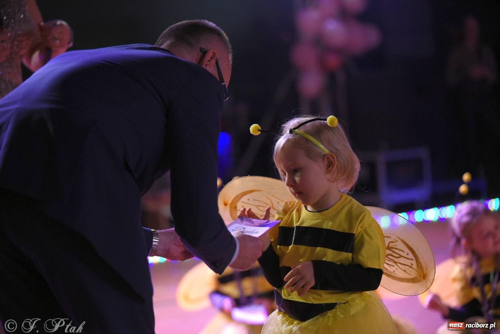 Zdjęcie w galerii na portalu naszraciborz.pl: XVI Karnawałowa Rewia Tańca w Raciborzu - dzień drugi [FOTO i WIDEO] wiadomości z regionu