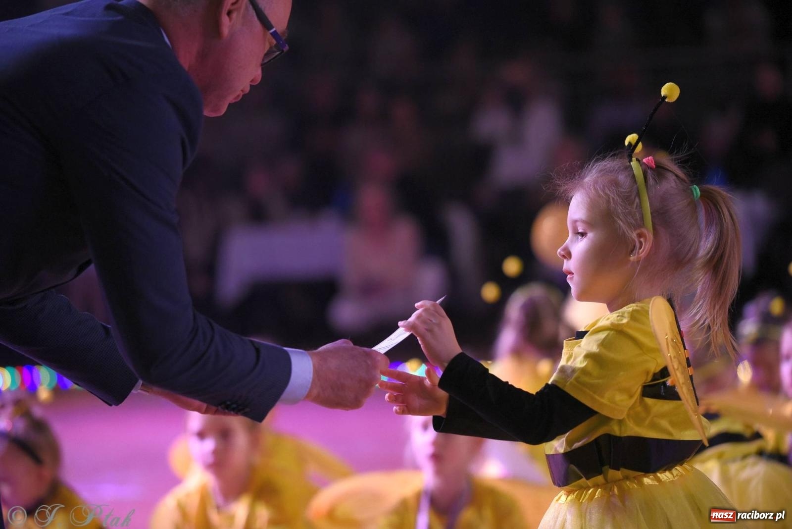 Zdjęcie w galerii na portalu naszraciborz.pl: XVI Karnawałowa Rewia Tańca w Raciborzu - dzień drugi [FOTO i WIDEO] wiadomości z regionu