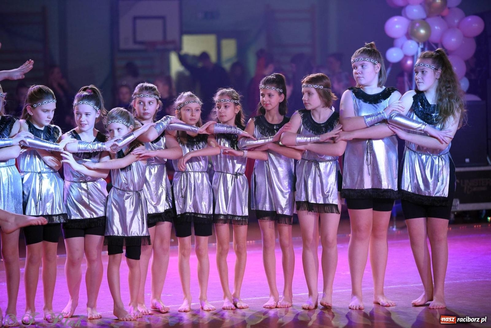 Zdjęcie w galerii na portalu naszraciborz.pl: XVI Karnawałowa Rewia Tańca w Raciborzu - dzień drugi [FOTO i WIDEO] wiadomości z regionu