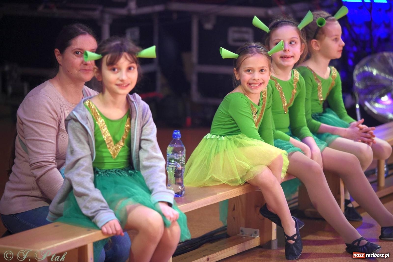 Zdjęcie w galerii na portalu naszraciborz.pl: XVI Karnawałowa Rewia Tańca w Raciborzu - dzień drugi [FOTO i WIDEO] wiadomości z regionu