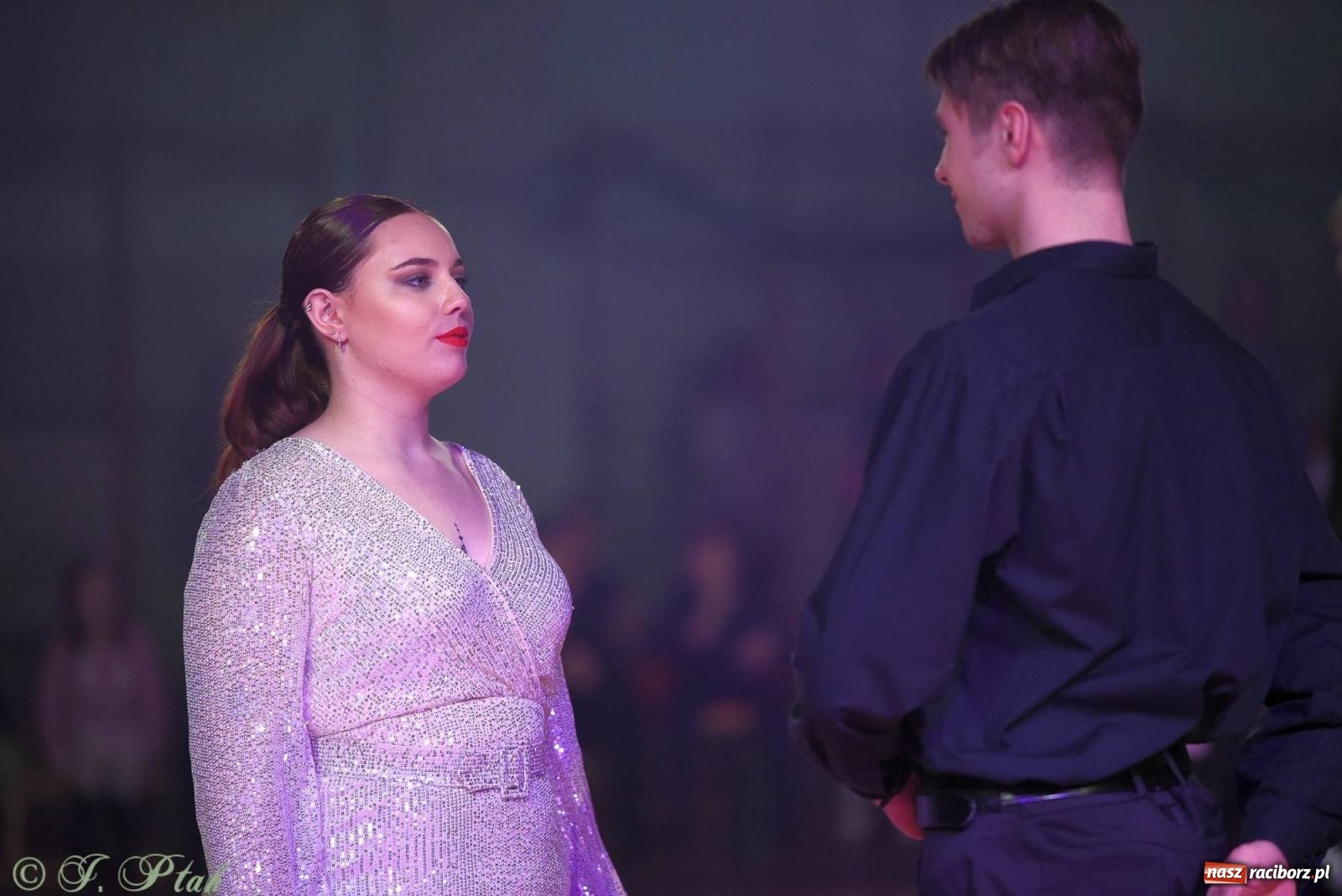 Zdjęcie w galerii na portalu naszraciborz.pl: XVI Karnawałowa Rewia Tańca w Raciborzu - dzień drugi [FOTO i WIDEO] wiadomości z regionu