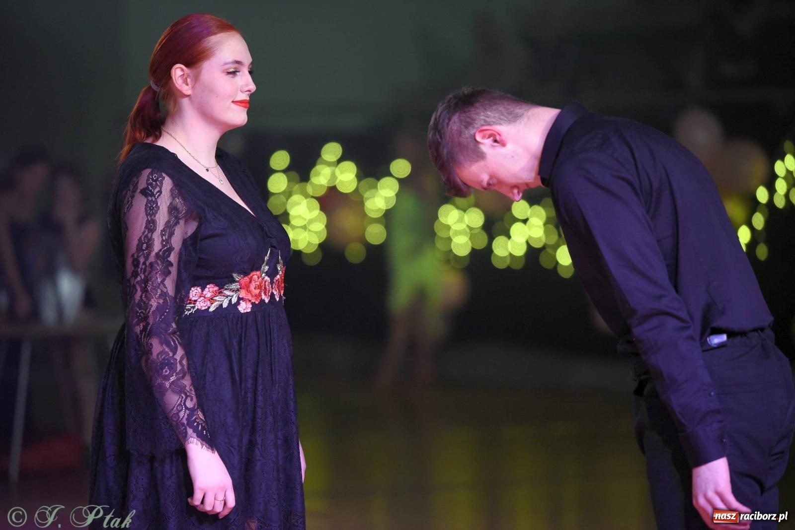 Zdjęcie w galerii na portalu naszraciborz.pl: XVI Karnawałowa Rewia Tańca w Raciborzu - dzień drugi [FOTO i WIDEO] wiadomości z regionu