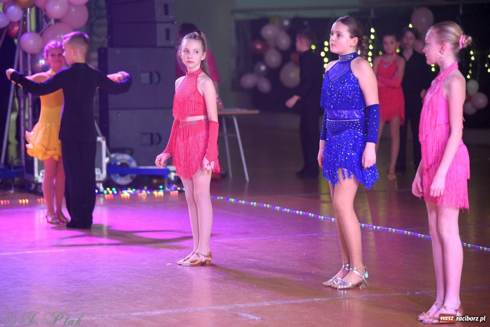 Zdjęcie w galerii na portalu naszraciborz.pl: XVI Karnawałowa Rewia Tańca w Raciborzu - dzień drugi [FOTO i WIDEO] wiadomości z regionu