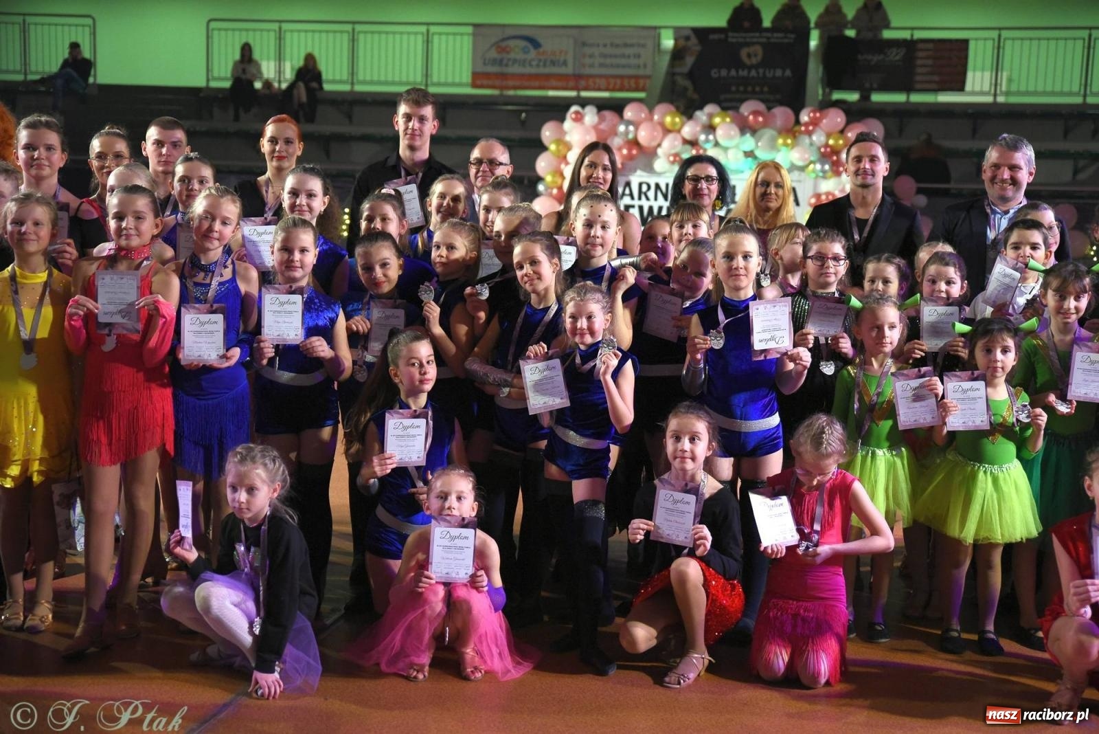 Zdjęcie w galerii na portalu naszraciborz.pl: XVI Karnawałowa Rewia Tańca w Raciborzu - dzień drugi [FOTO i WIDEO] wiadomości z regionu