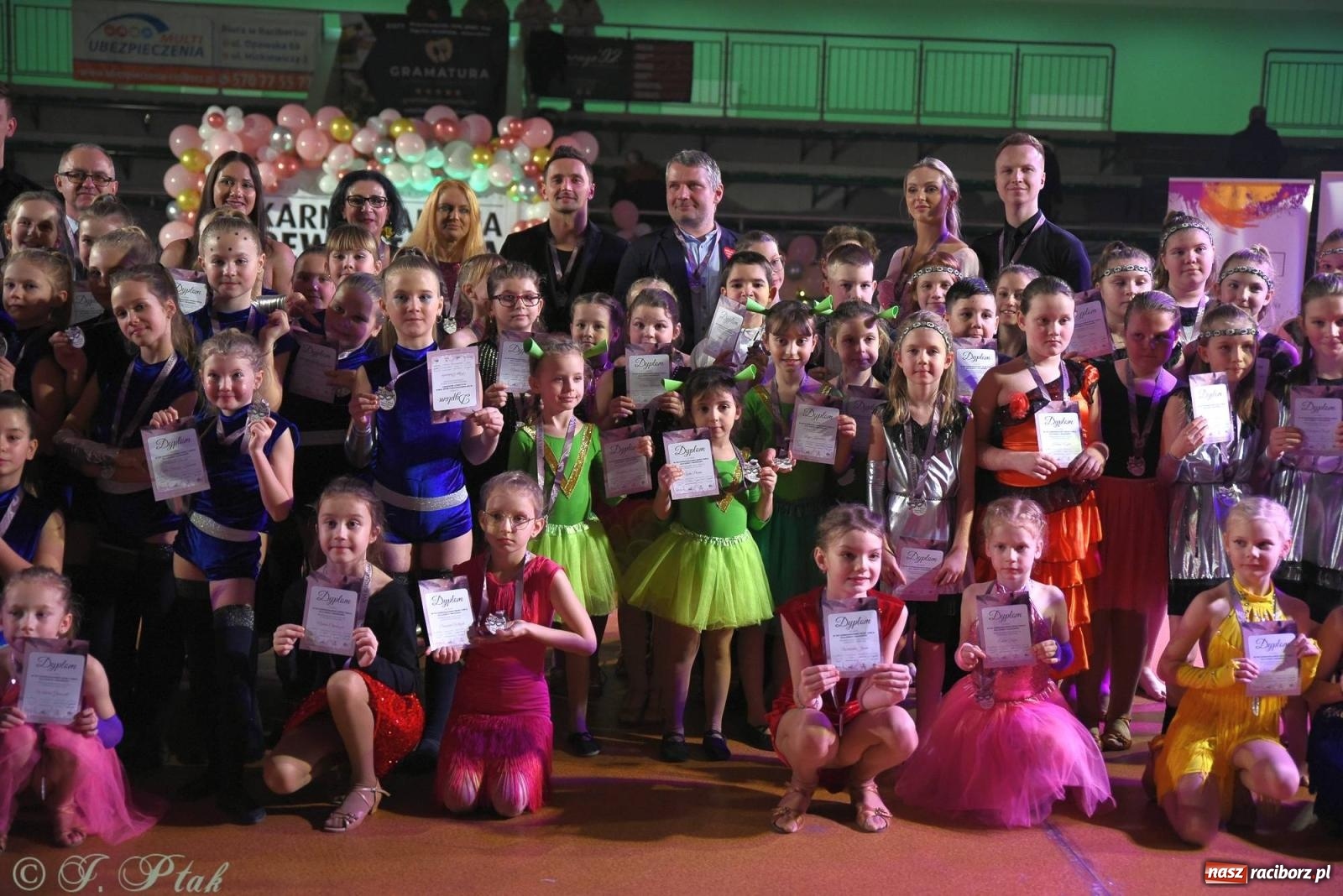 Zdjęcie w galerii na portalu naszraciborz.pl: XVI Karnawałowa Rewia Tańca w Raciborzu - dzień drugi [FOTO i WIDEO] wiadomości z regionu