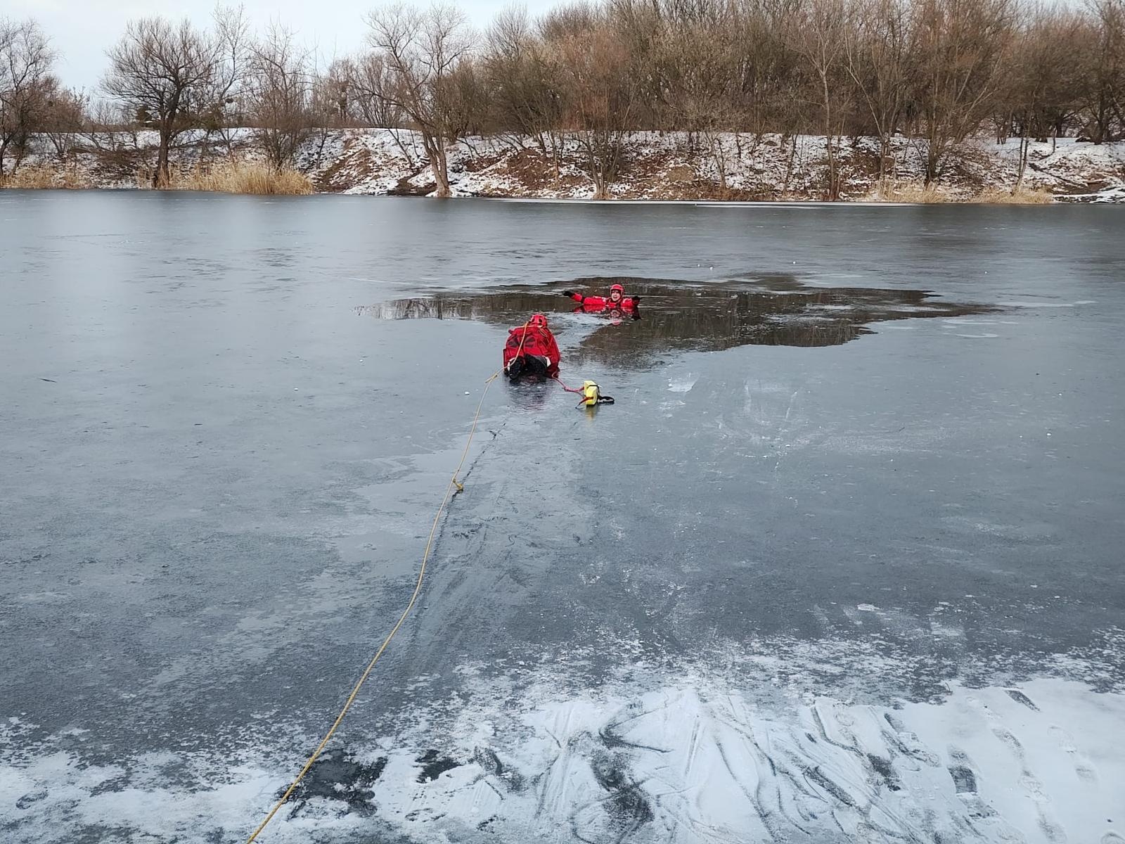 Zdjęcie w galerii na portalu naszraciborz.pl: Strażackie ćwiczenia na żwirowni wiadomości z regionu