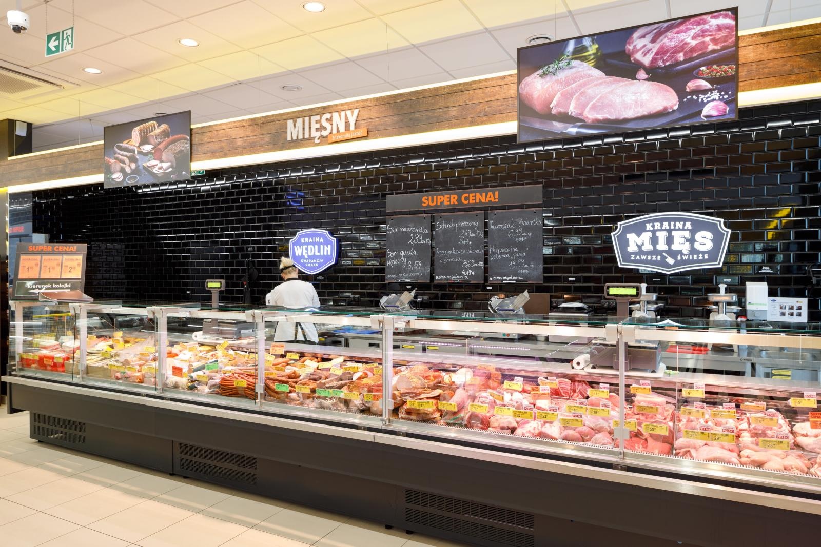 Zdjęcie w galerii na portalu naszraciborz.pl: Biedronka przy Opawskiej zamknięta. Szyld zdjęty wiadomości z regionu