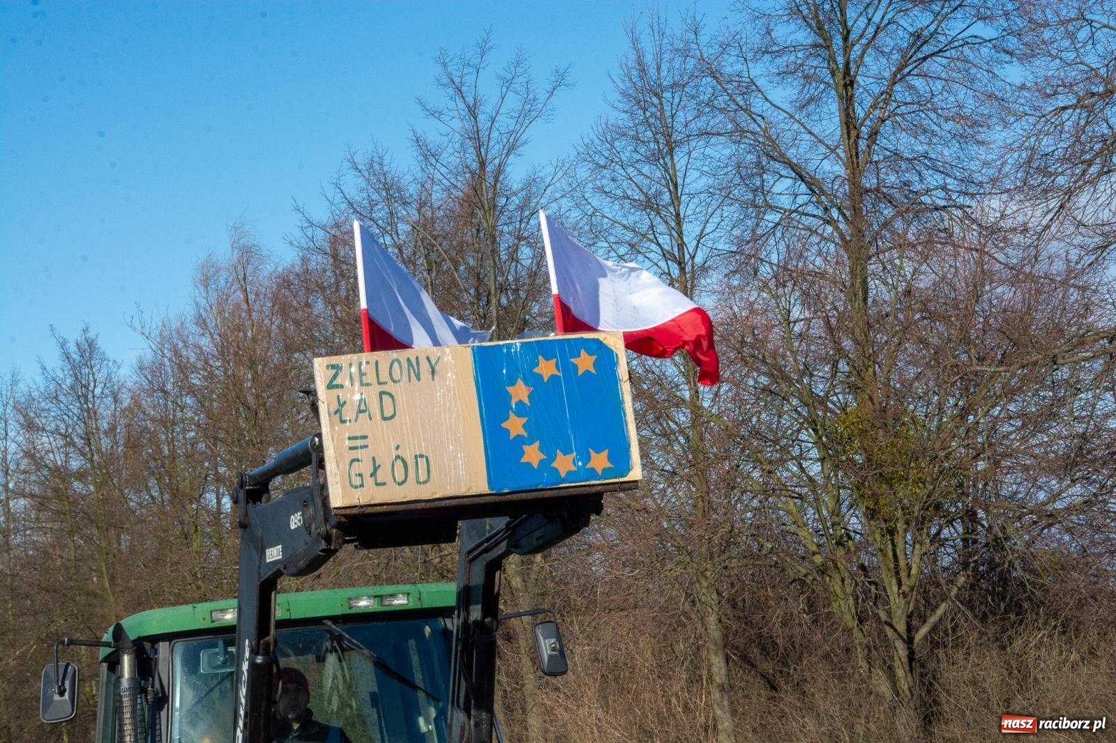 Zdjęcie w galerii na portalu naszraciborz.pl: Głód poczujesz, rolnika uszanujesz. Ponad setka maszyn wyjechała na DK 45 [FOTO i WIDEO] wiadomości z regionu