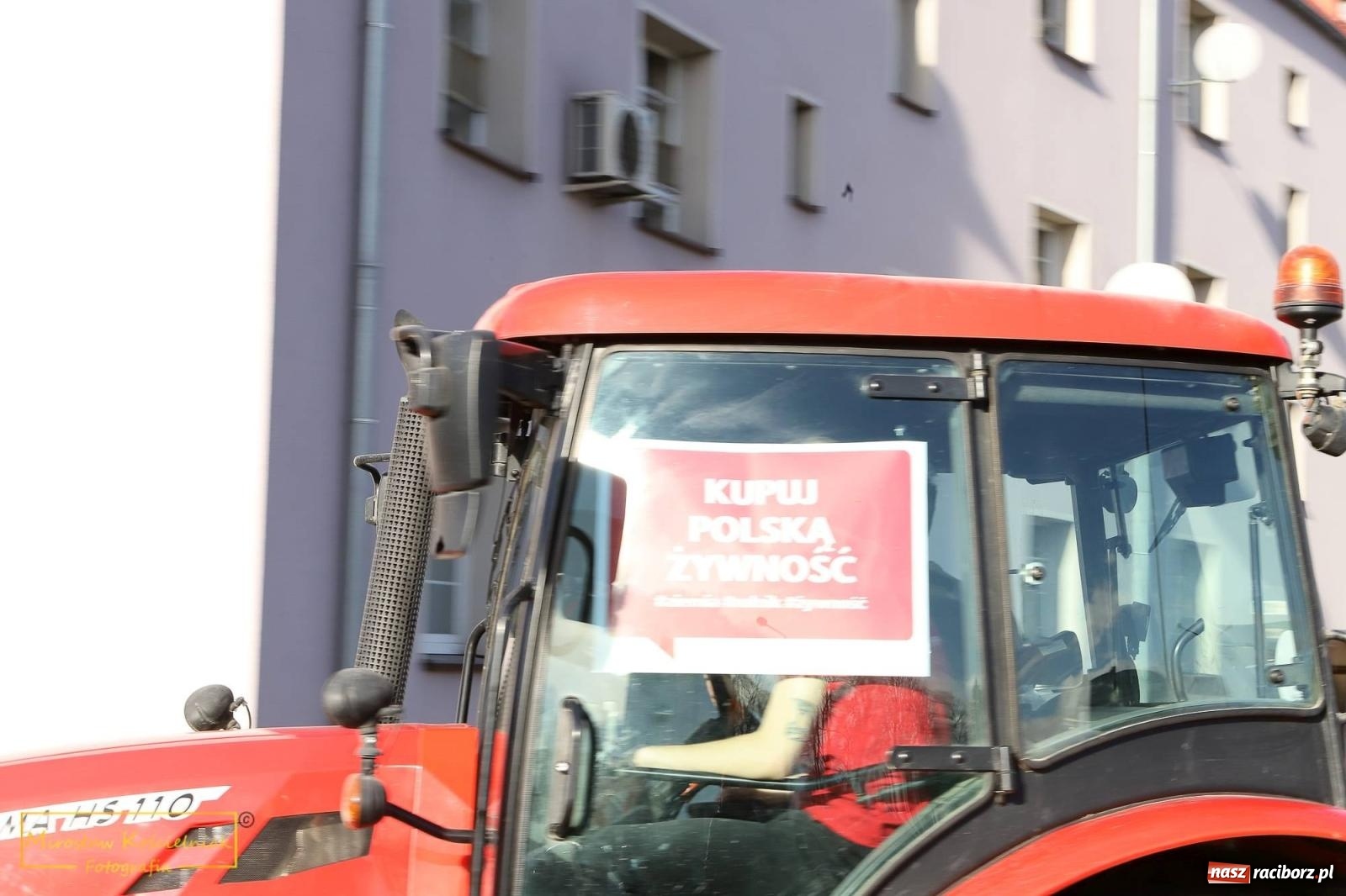 Zdjęcie w galerii na portalu naszraciborz.pl: Głód poczujesz, rolnika uszanujesz. Ponad setka maszyn wyjechała na DK 45 [FOTO i WIDEO] wiadomości z regionu