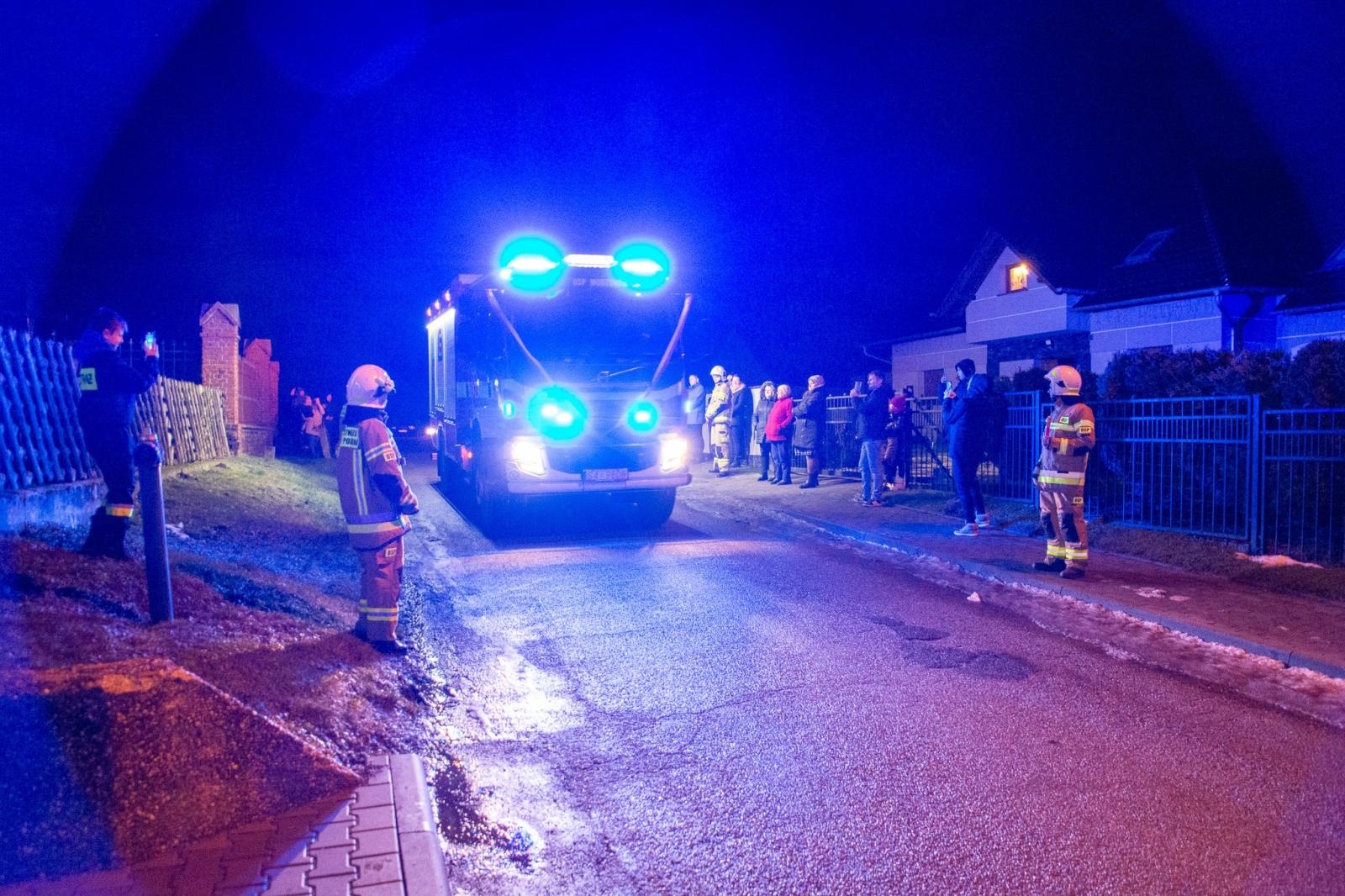 Zdjęcie w galerii na portalu naszraciborz.pl: Strażacy z OSP Modzurów przywitali nowy wóz bojowy [FOTO i WIDEO] wiadomości z regionu