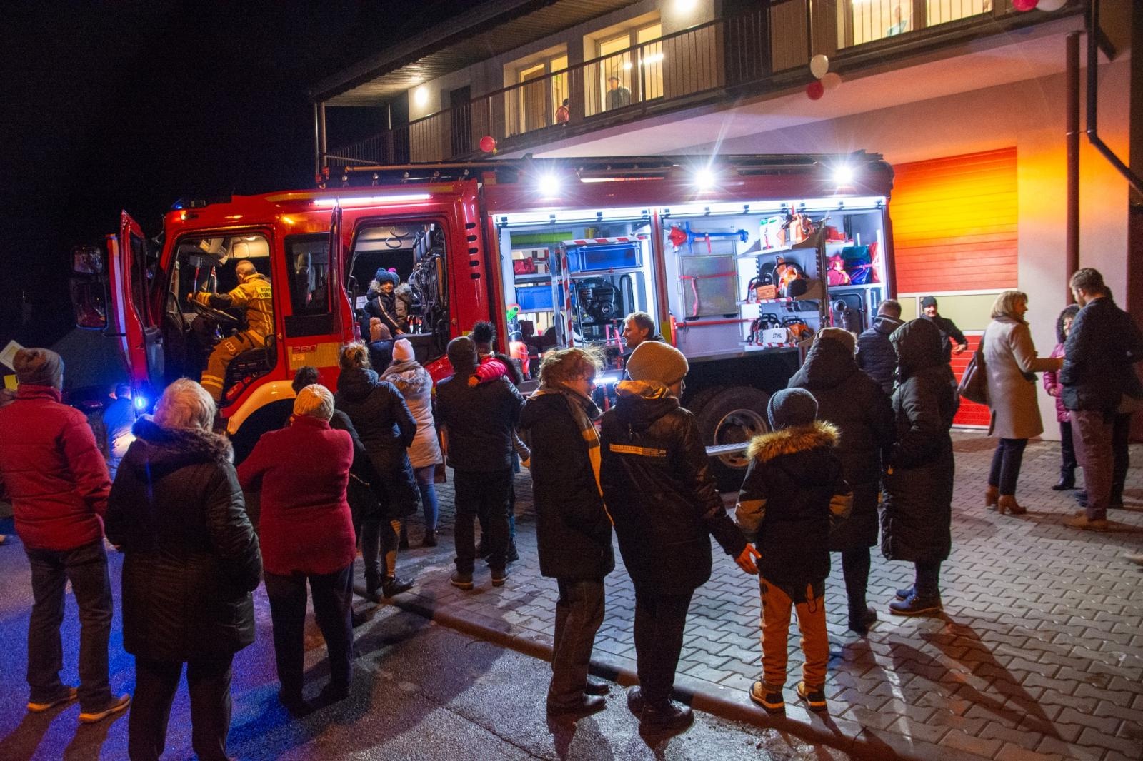 Zdjęcie w galerii na portalu naszraciborz.pl: Strażacy z OSP Modzurów przywitali nowy wóz bojowy [FOTO i WIDEO] wiadomości z regionu