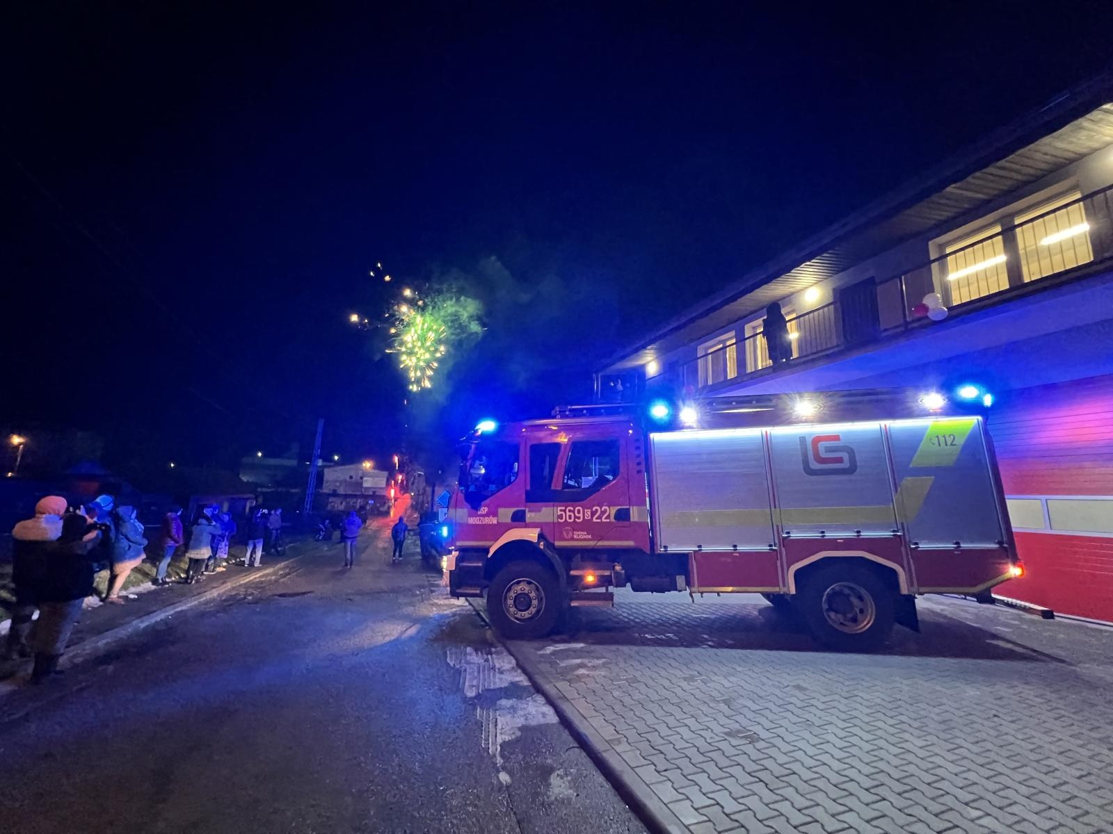 Zdjęcie w galerii na portalu naszraciborz.pl: Strażacy z OSP Modzurów przywitali nowy wóz bojowy [FOTO i WIDEO] wiadomości z regionu