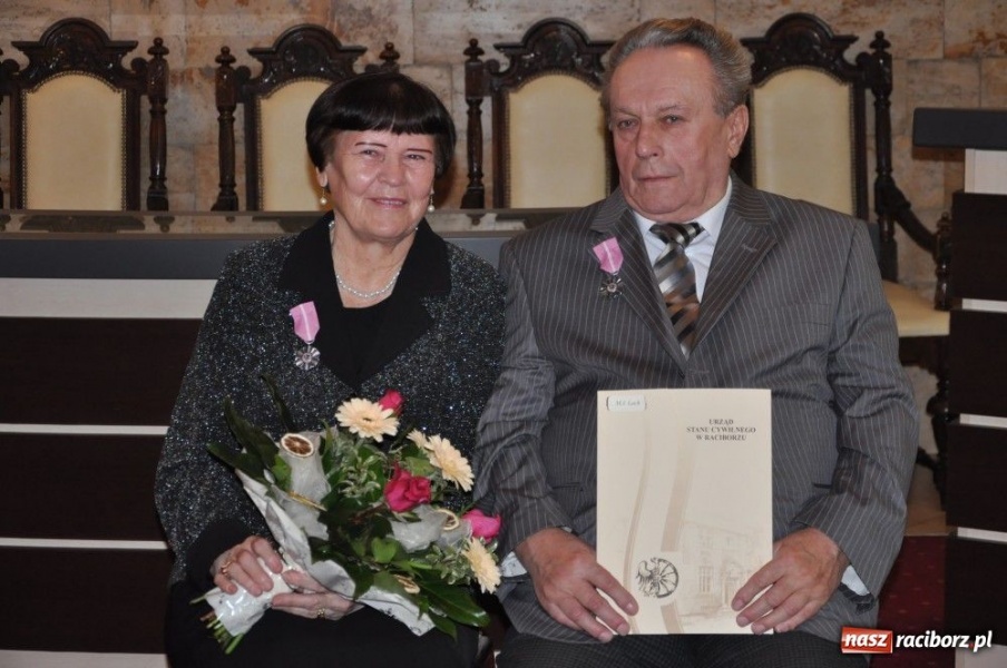 Zdjęcie w galerii na portalu naszraciborz.pl: Z piosenką wyśpiewaną przez wnuczęta wiadomości z regionu