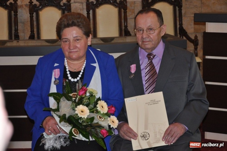 Zdjęcie w galerii na portalu naszraciborz.pl: Z piosenką wyśpiewaną przez wnuczęta wiadomości z regionu