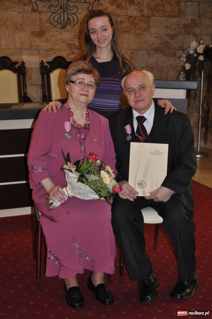 Zdjęcie w galerii na portalu naszraciborz.pl: Z piosenką wyśpiewaną przez wnuczęta wiadomości z regionu