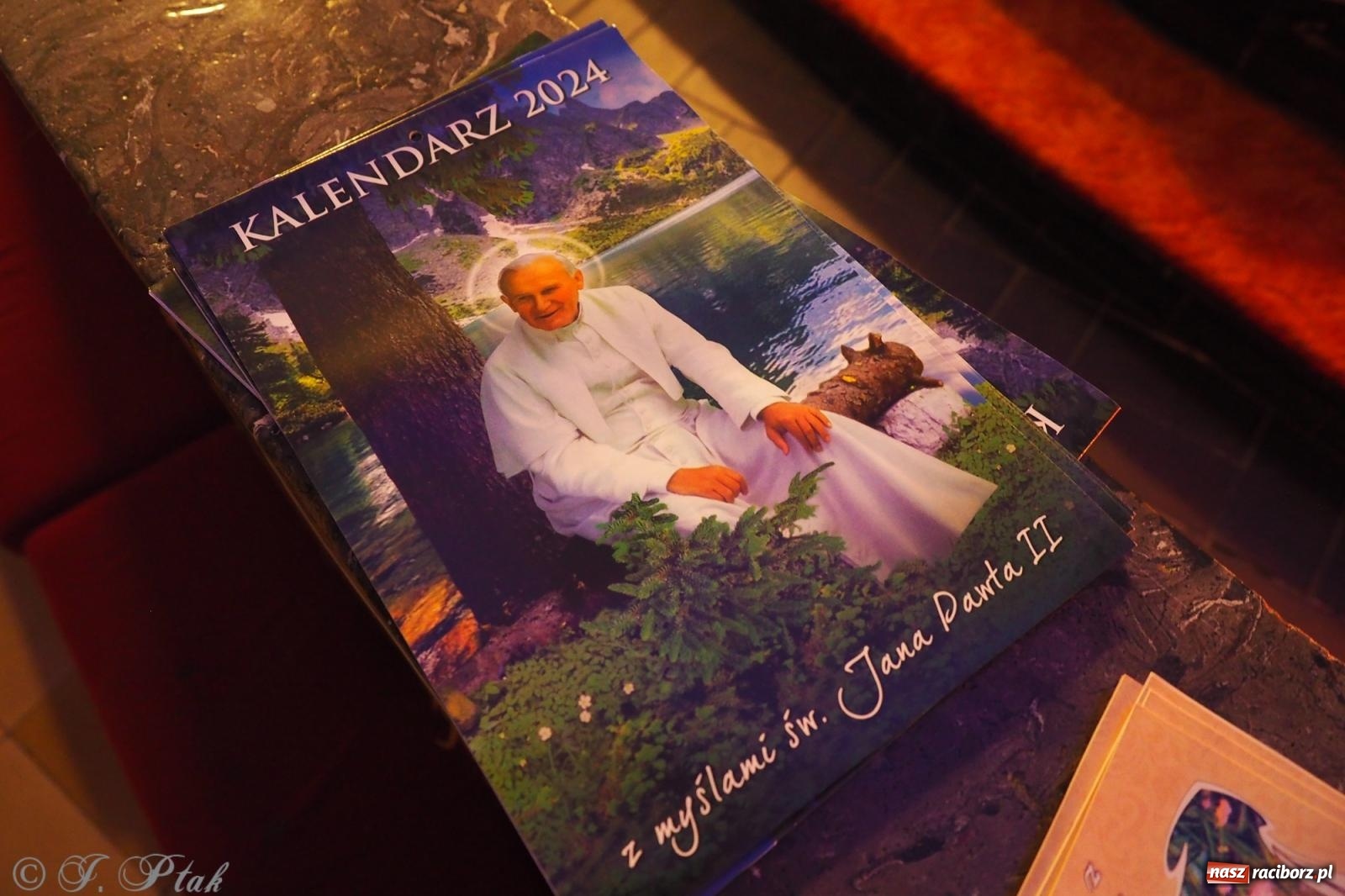 Zdjęcie w galerii na portalu naszraciborz.pl: Kolędowanie dla dzieci w kościele NSPJ wiadomości z regionu