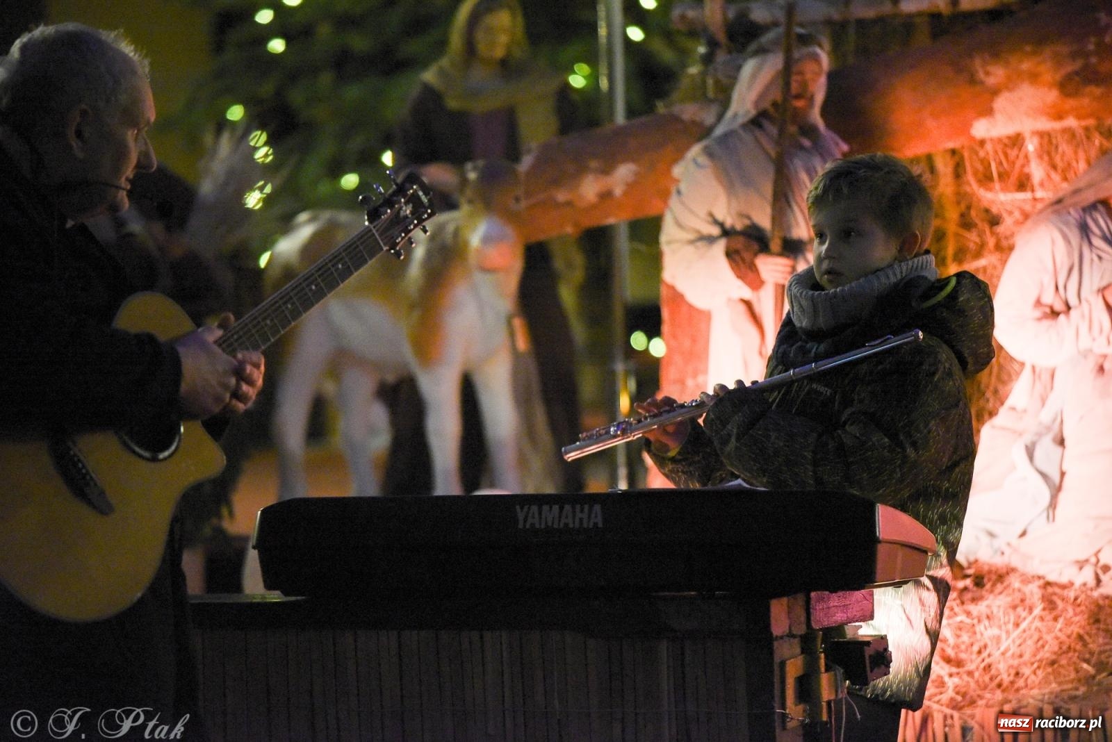 Zdjęcie w galerii na portalu naszraciborz.pl: Kolędowanie dla dzieci w kościele NSPJ wiadomości z regionu