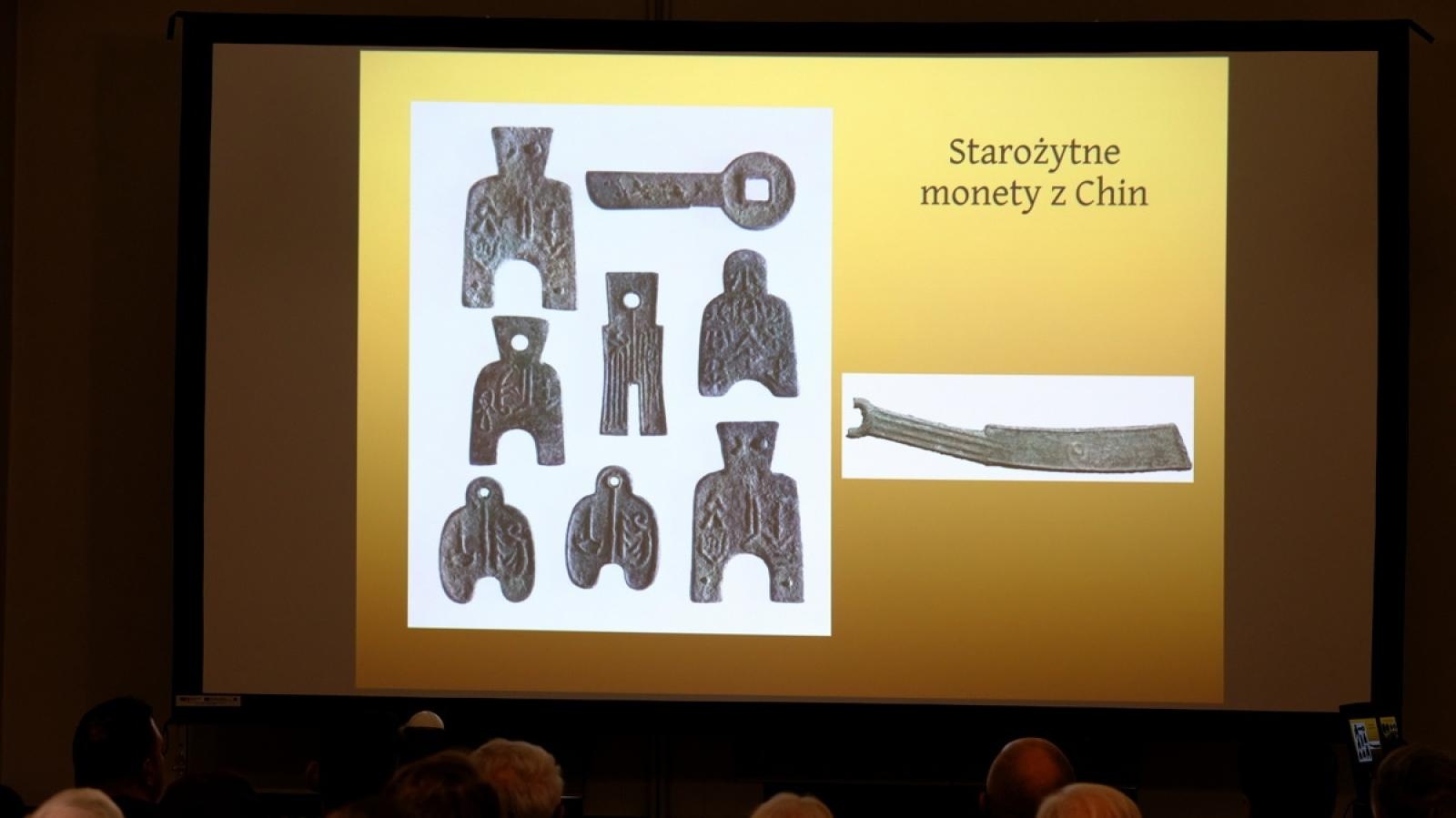 Zdjęcie w galerii na portalu naszraciborz.pl: Muzeum pochwaliło się swoimi numizmatami wiadomości z regionu