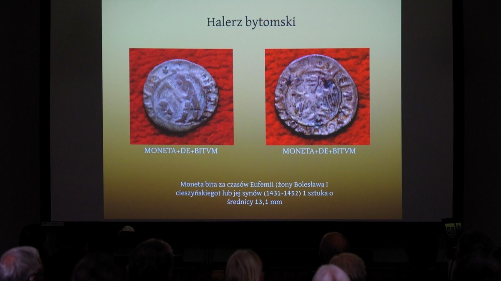 Zdjęcie w galerii na portalu naszraciborz.pl: Muzeum pochwaliło się swoimi numizmatami wiadomości z regionu