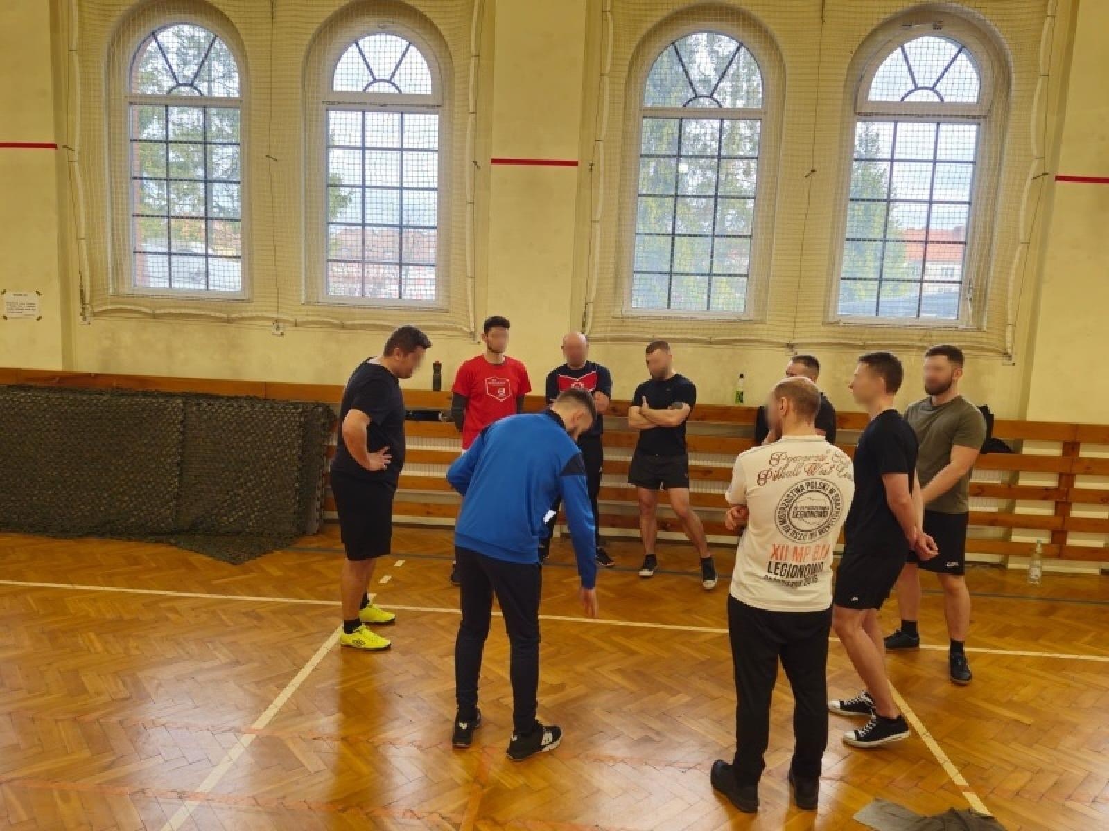 Zdjęcie w galerii na portalu naszraciborz.pl: Chętnych do służby nie brakuje. SG testuje przyszłych mundurowych wiadomości z regionu