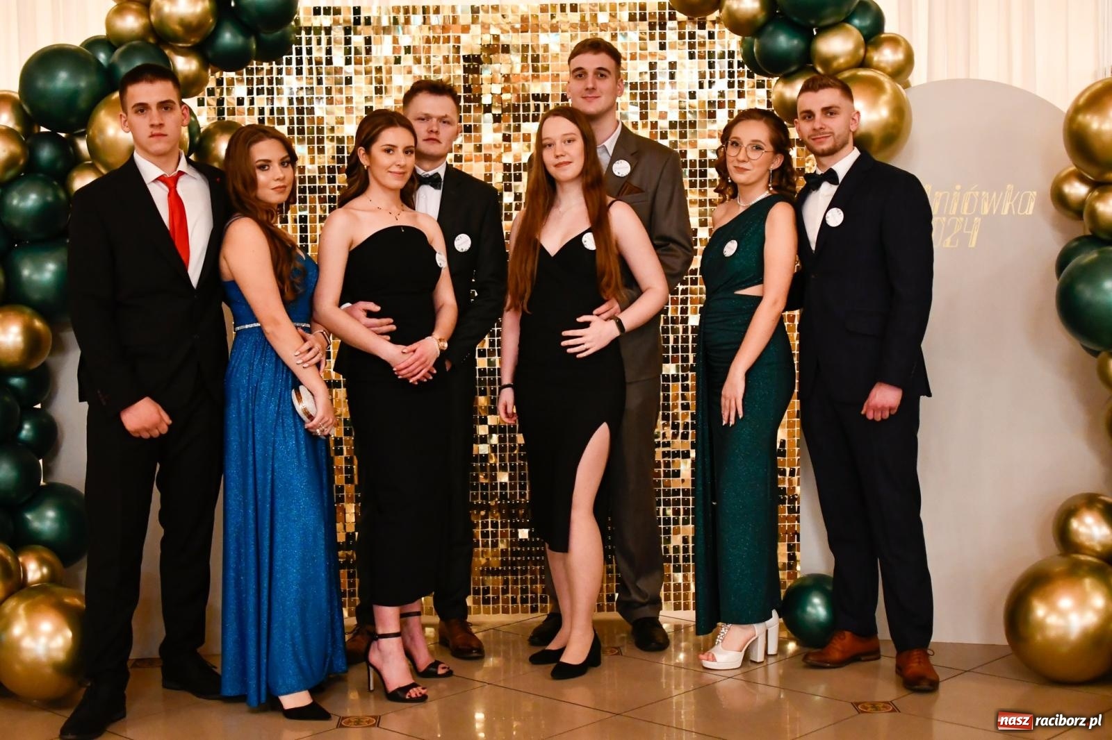 Zdjęcie w galerii na portalu naszraciborz.pl: Szalona studniówka raciborskiego Ekonomika [FOTO i WIDEO] wiadomości z regionu