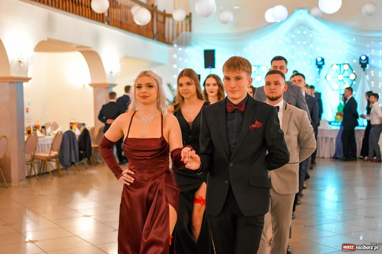 Zdjęcie w galerii na portalu naszraciborz.pl: Szalona studniówka raciborskiego Ekonomika [FOTO i WIDEO] wiadomości z regionu