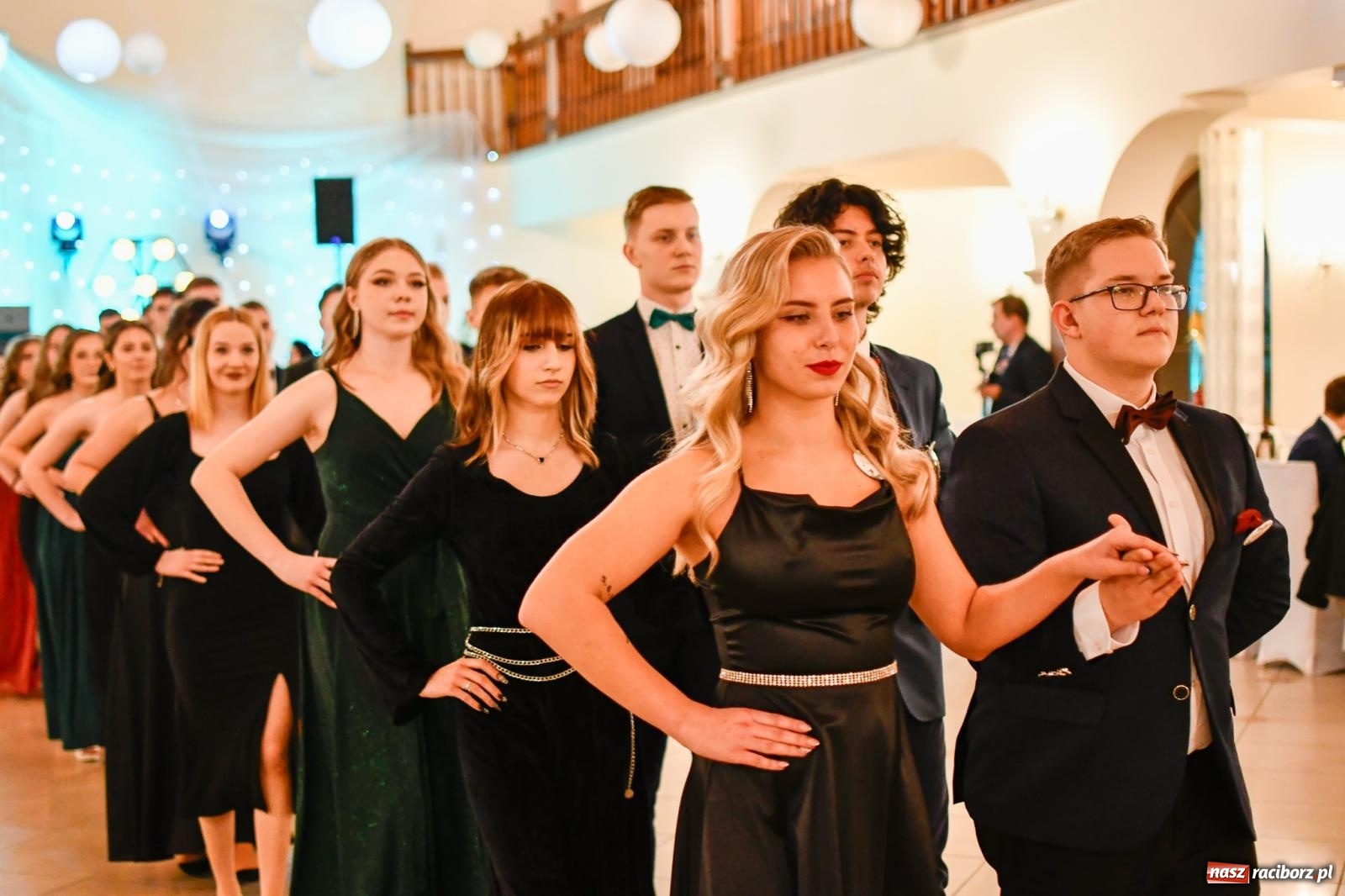 Zdjęcie w galerii na portalu naszraciborz.pl: Szalona studniówka raciborskiego Ekonomika [FOTO i WIDEO] wiadomości z regionu