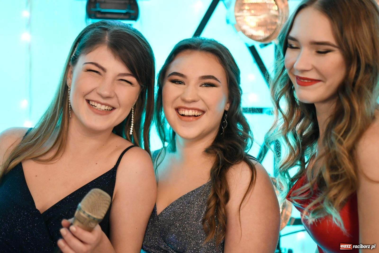 Zdjęcie w galerii na portalu naszraciborz.pl: Szalona studniówka raciborskiego Ekonomika [FOTO i WIDEO] wiadomości z regionu