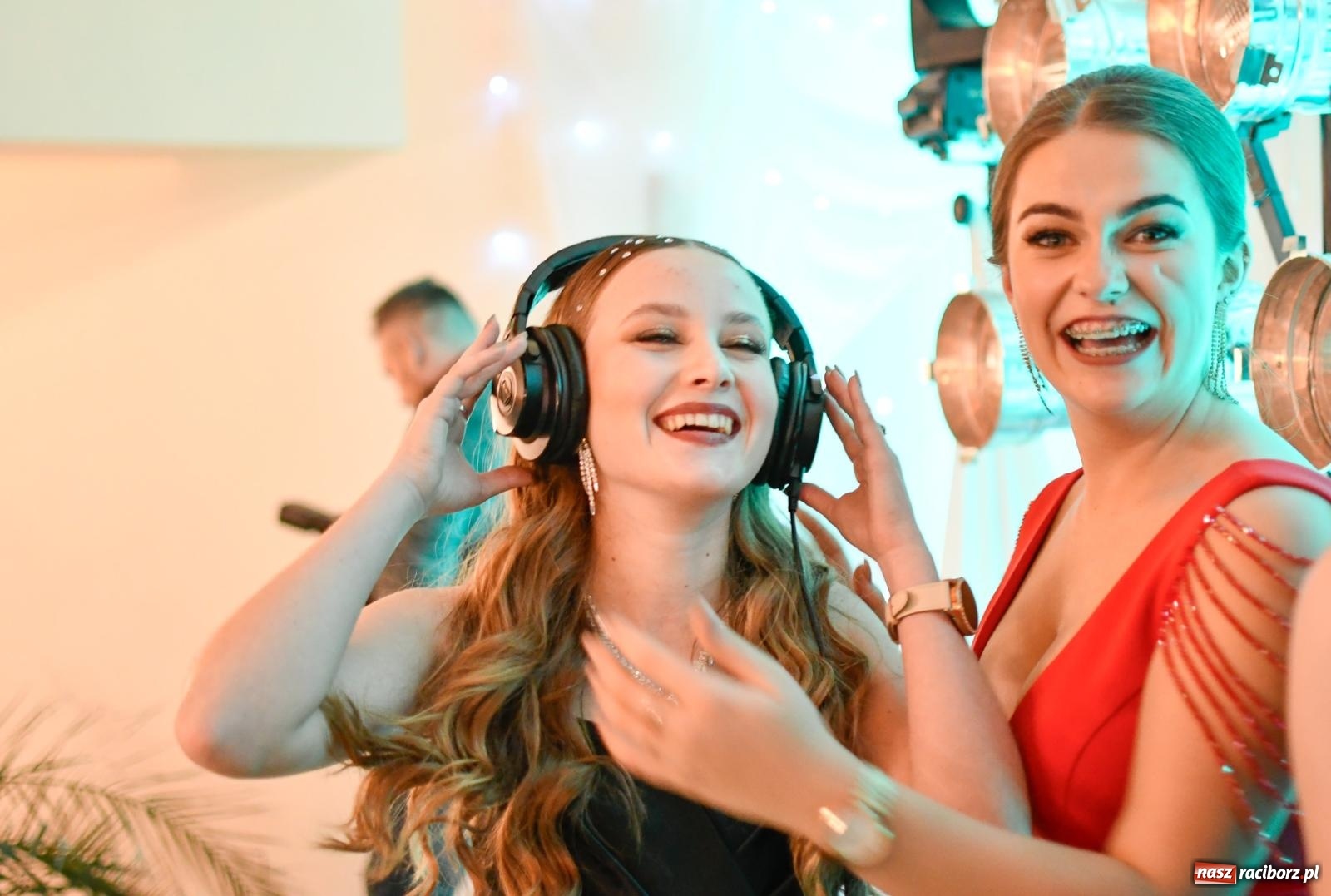 Zdjęcie w galerii na portalu naszraciborz.pl: Szalona studniówka raciborskiego Ekonomika [FOTO i WIDEO] wiadomości z regionu