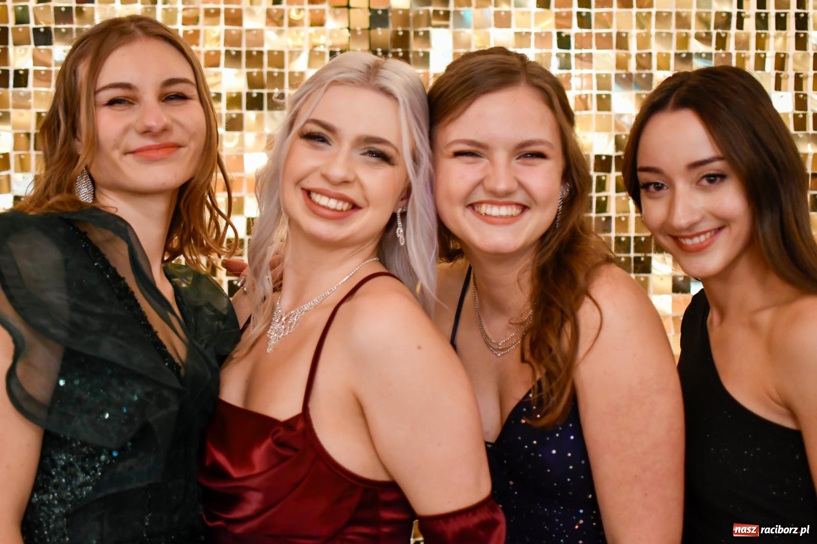 Zdjęcie w galerii na portalu naszraciborz.pl: Szalona studniówka raciborskiego Ekonomika [FOTO i WIDEO] wiadomości z regionu