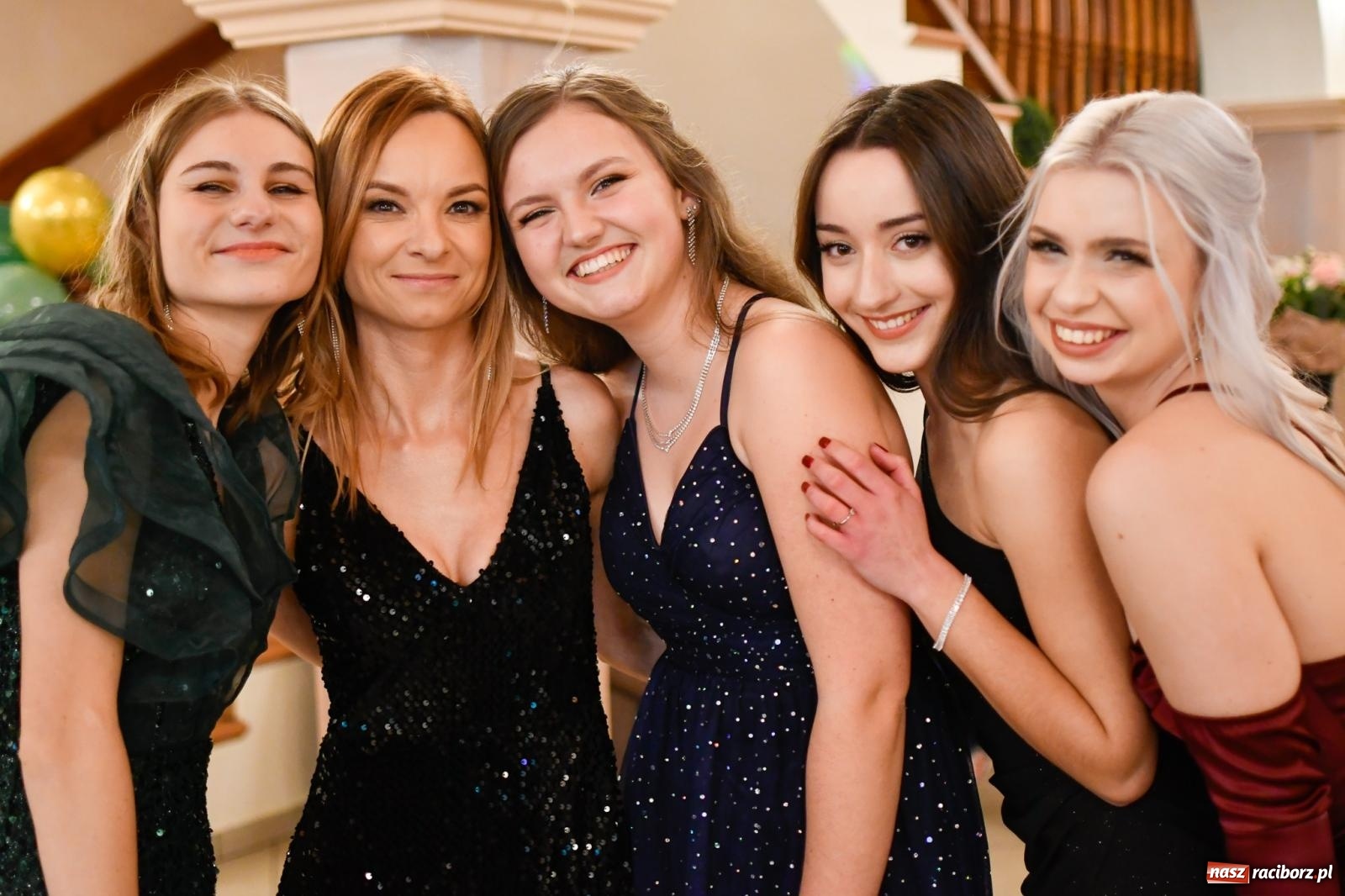 Zdjęcie w galerii na portalu naszraciborz.pl: Szalona studniówka raciborskiego Ekonomika [FOTO i WIDEO] wiadomości z regionu