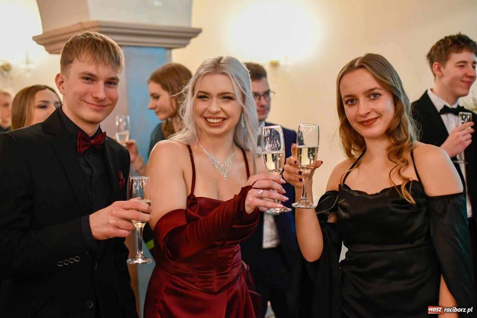 Zdjęcie w galerii na portalu naszraciborz.pl: Szalona studniówka raciborskiego Ekonomika [FOTO i WIDEO] wiadomości z regionu