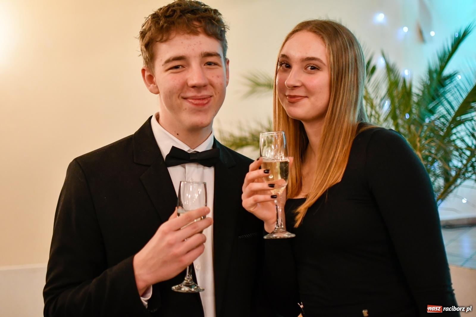 Zdjęcie w galerii na portalu naszraciborz.pl: Szalona studniówka raciborskiego Ekonomika [FOTO i WIDEO] wiadomości z regionu