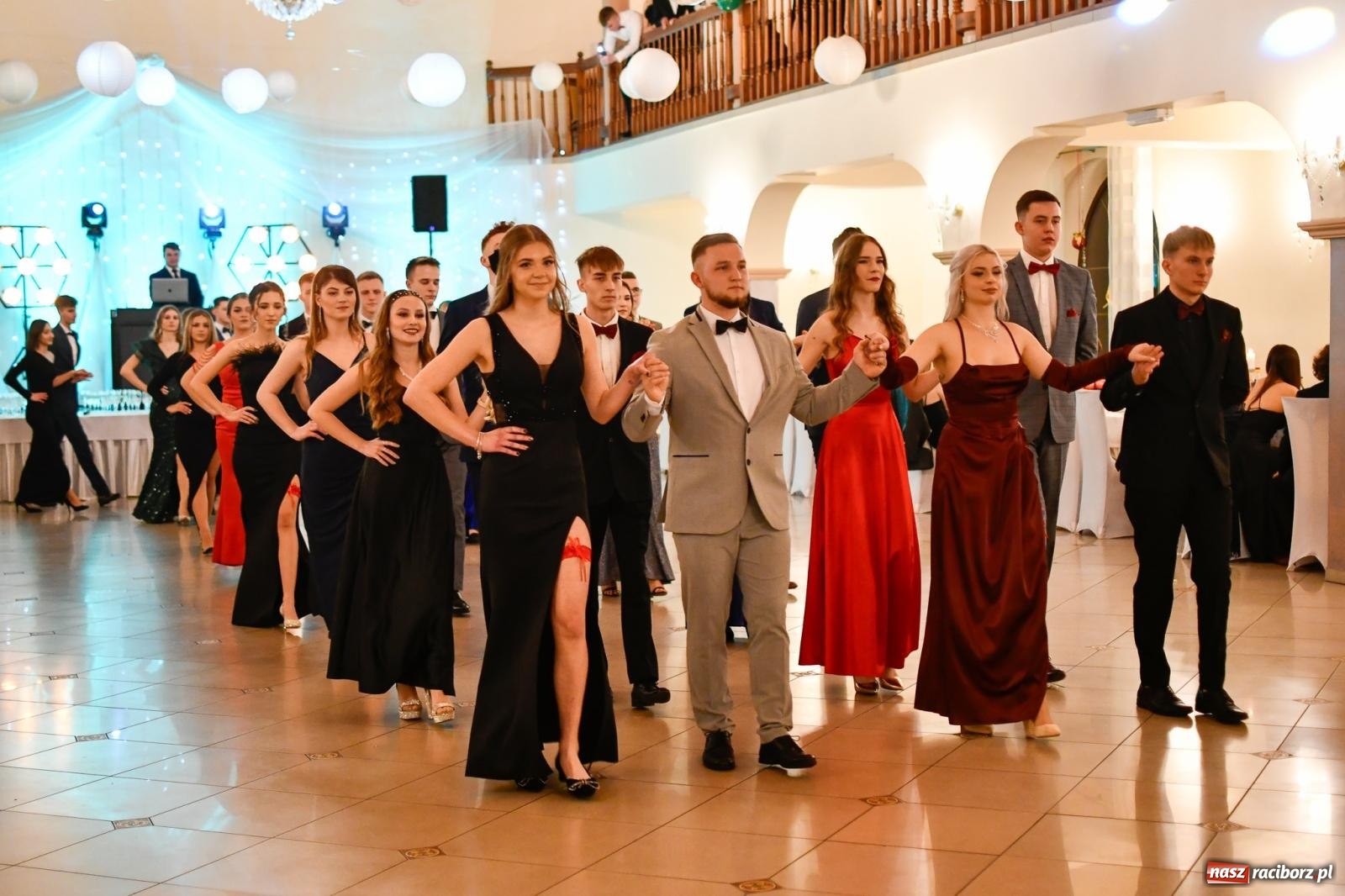 Zdjęcie w galerii na portalu naszraciborz.pl: Szalona studniówka raciborskiego Ekonomika [FOTO i WIDEO] wiadomości z regionu