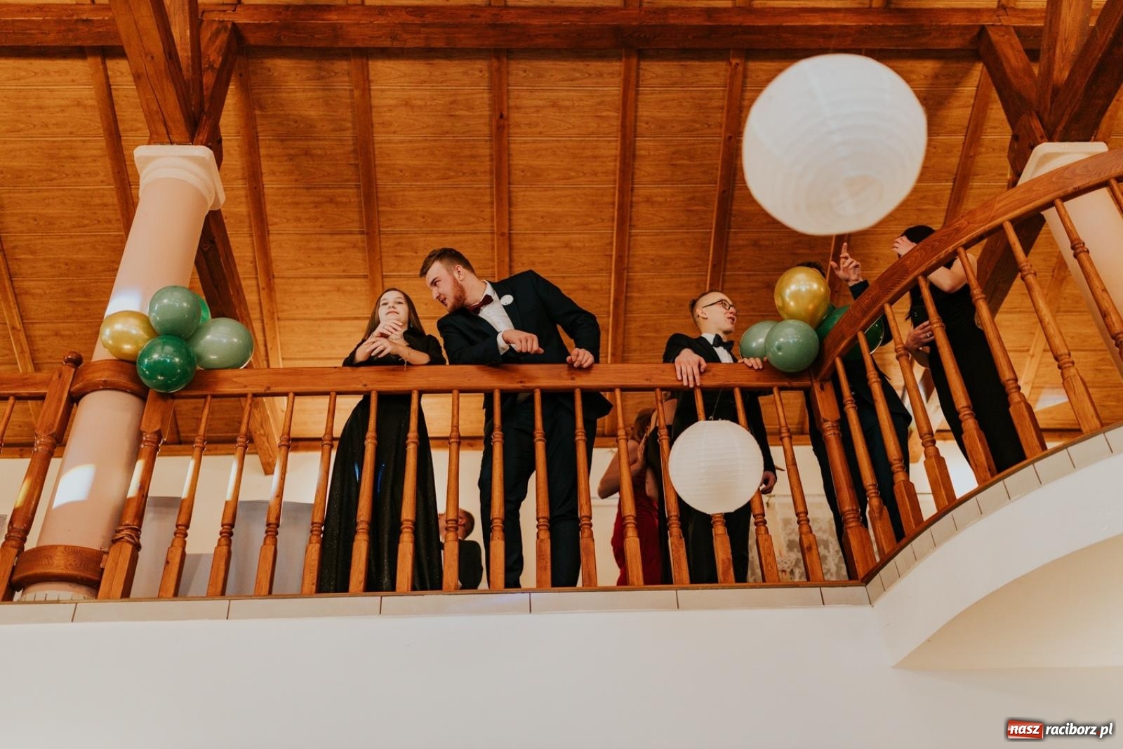 Zdjęcie w galerii na portalu naszraciborz.pl: Piękni i młodzi. Bal studniówkowy Ekonomika na bis! [FOTO] wiadomości z regionu