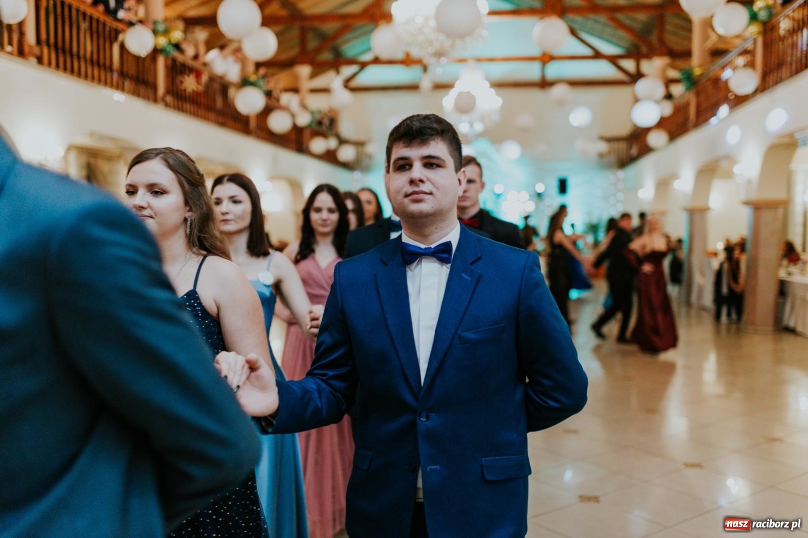 Zdjęcie w galerii na portalu naszraciborz.pl: Piękni i młodzi. Bal studniówkowy Ekonomika na bis! [FOTO] wiadomości z regionu