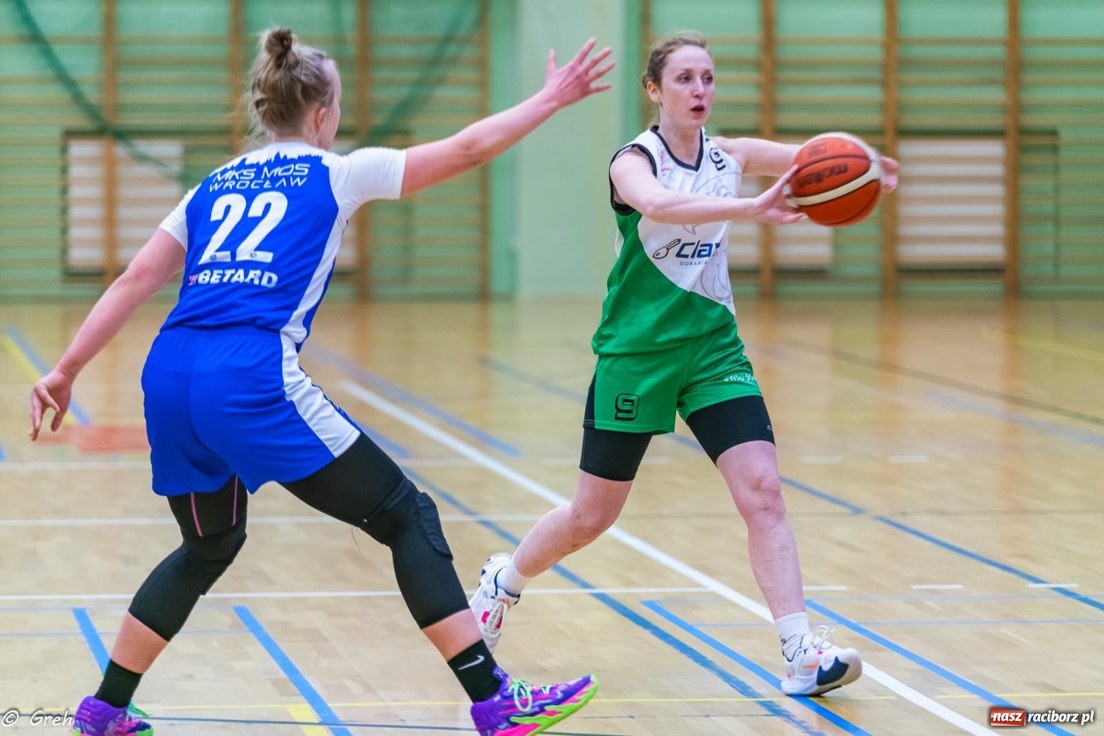 Zdjęcie w galerii na portalu naszraciborz.pl: Koszykówka. Wrocław znów za mocny. Sroga porażka RKK [FOTO i WIDEO] wiadomości z regionu