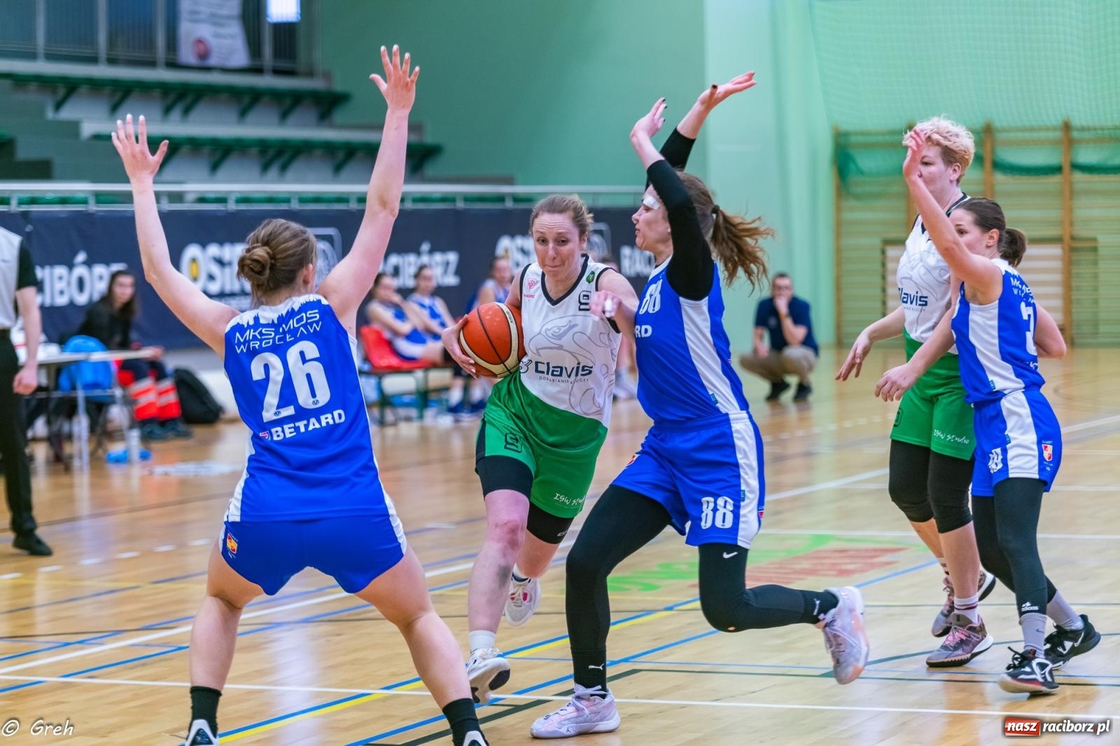 Zdjęcie w galerii na portalu naszraciborz.pl: Koszykówka. Wrocław znów za mocny. Sroga porażka RKK [FOTO i WIDEO] wiadomości z regionu