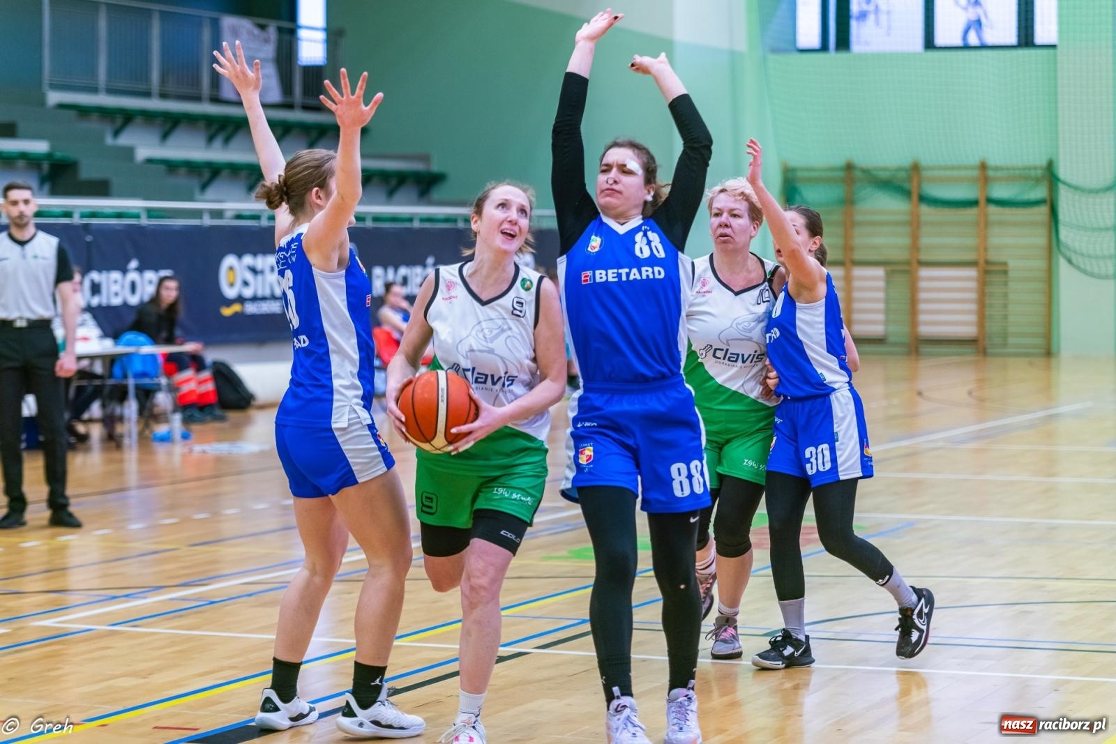Zdjęcie w galerii na portalu naszraciborz.pl: Koszykówka. Wrocław znów za mocny. Sroga porażka RKK [FOTO i WIDEO] wiadomości z regionu