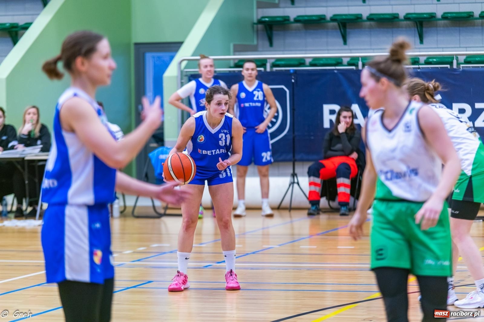 Zdjęcie w galerii na portalu naszraciborz.pl: Koszykówka. Wrocław znów za mocny. Sroga porażka RKK [FOTO i WIDEO] wiadomości z regionu