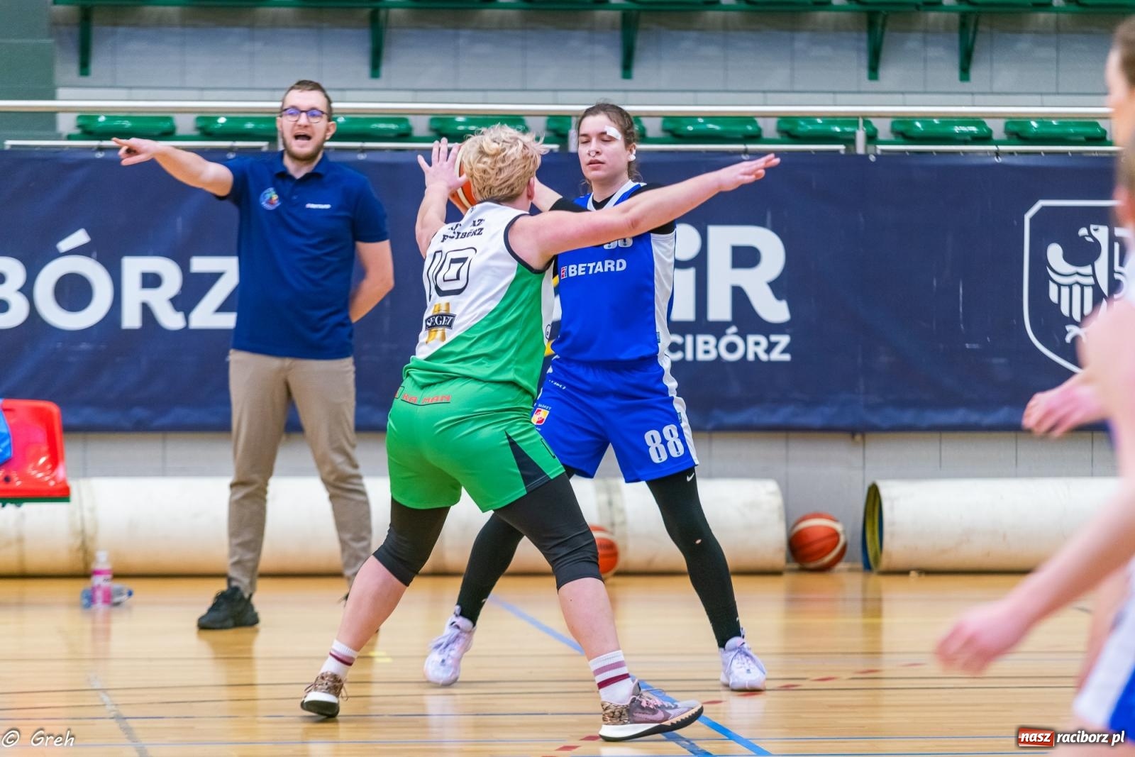 Zdjęcie w galerii na portalu naszraciborz.pl: Koszykówka. Wrocław znów za mocny. Sroga porażka RKK [FOTO i WIDEO] wiadomości z regionu