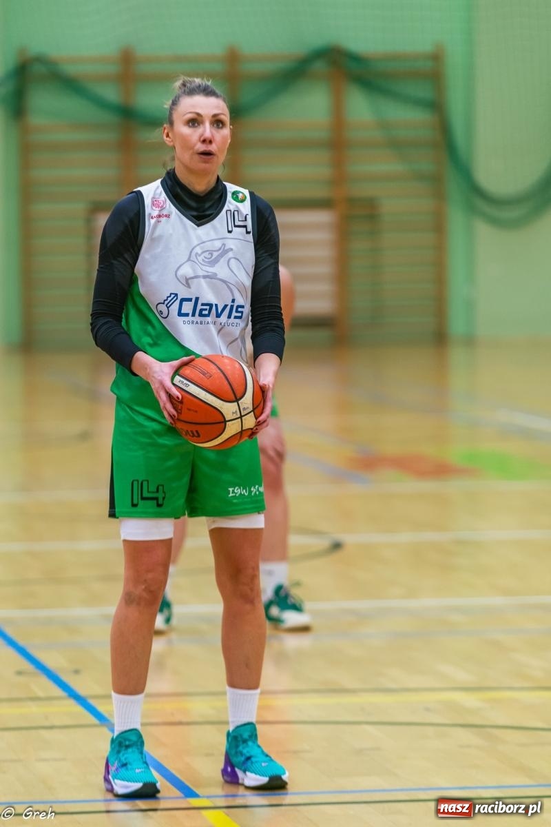 Zdjęcie w galerii na portalu naszraciborz.pl: Koszykówka. Wrocław znów za mocny. Sroga porażka RKK [FOTO i WIDEO] wiadomości z regionu