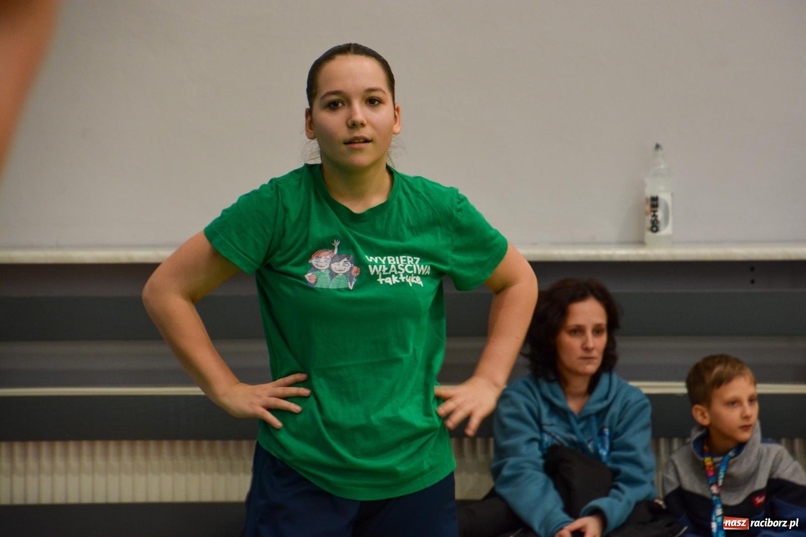 Zdjęcie w galerii na portalu naszraciborz.pl: Tu wszystko gra! Charytatywny mecz siatkówki na 32. finał WOŚP w Raciborzu wiadomości z regionu