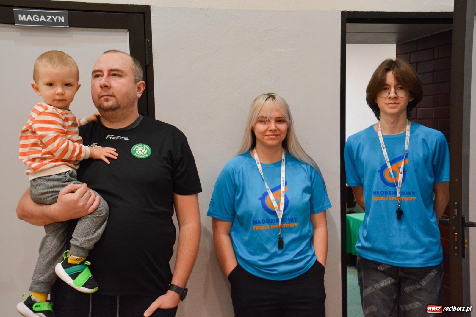 Zdjęcie w galerii na portalu naszraciborz.pl: Tu wszystko gra! Charytatywny mecz siatkówki na 32. finał WOŚP w Raciborzu wiadomości z regionu