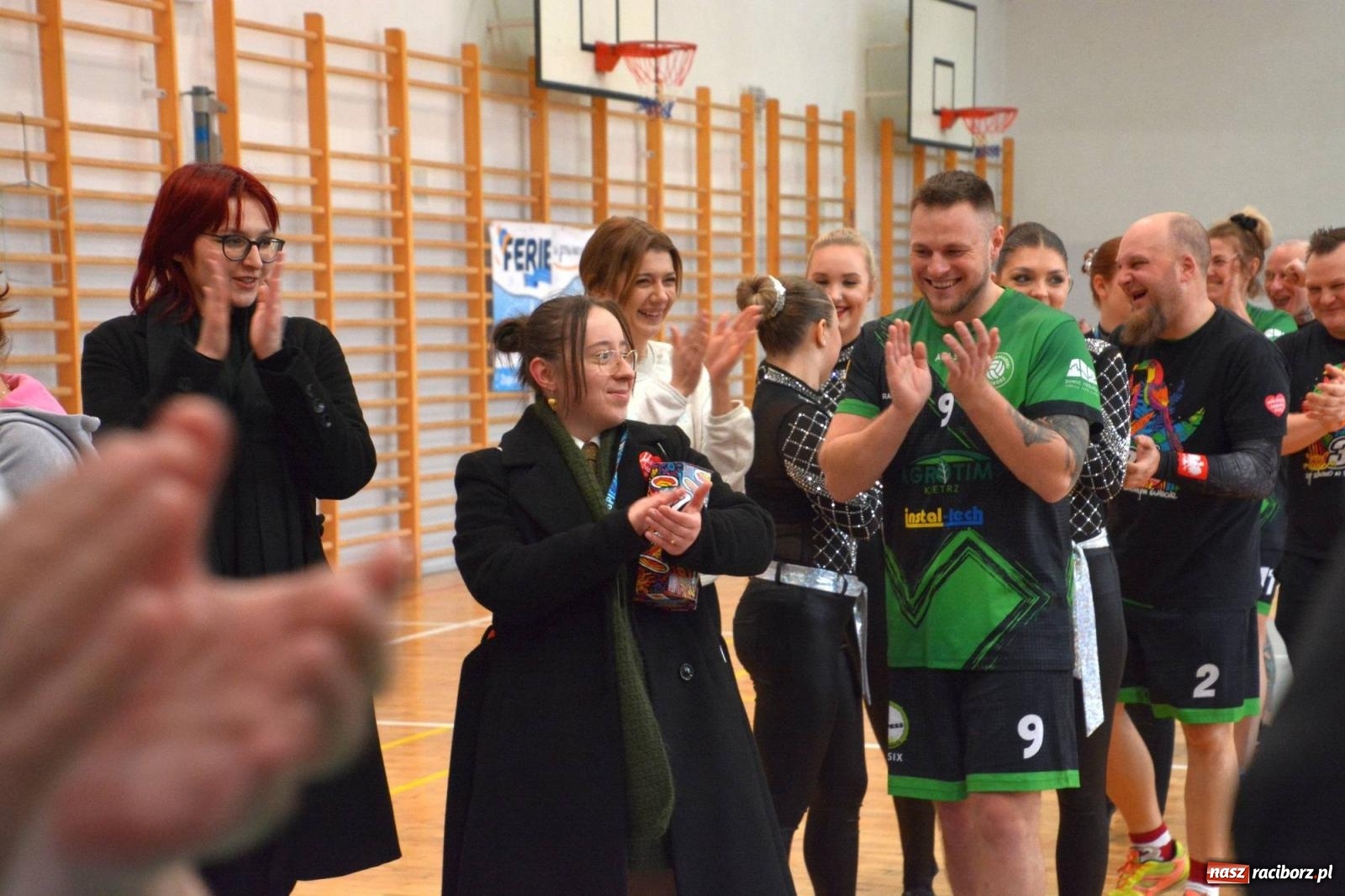 Zdjęcie w galerii na portalu naszraciborz.pl: Raciborzanie zatańczyli na żywo Poloneza w TVP [FOTO i WIDEO] wiadomości z regionu