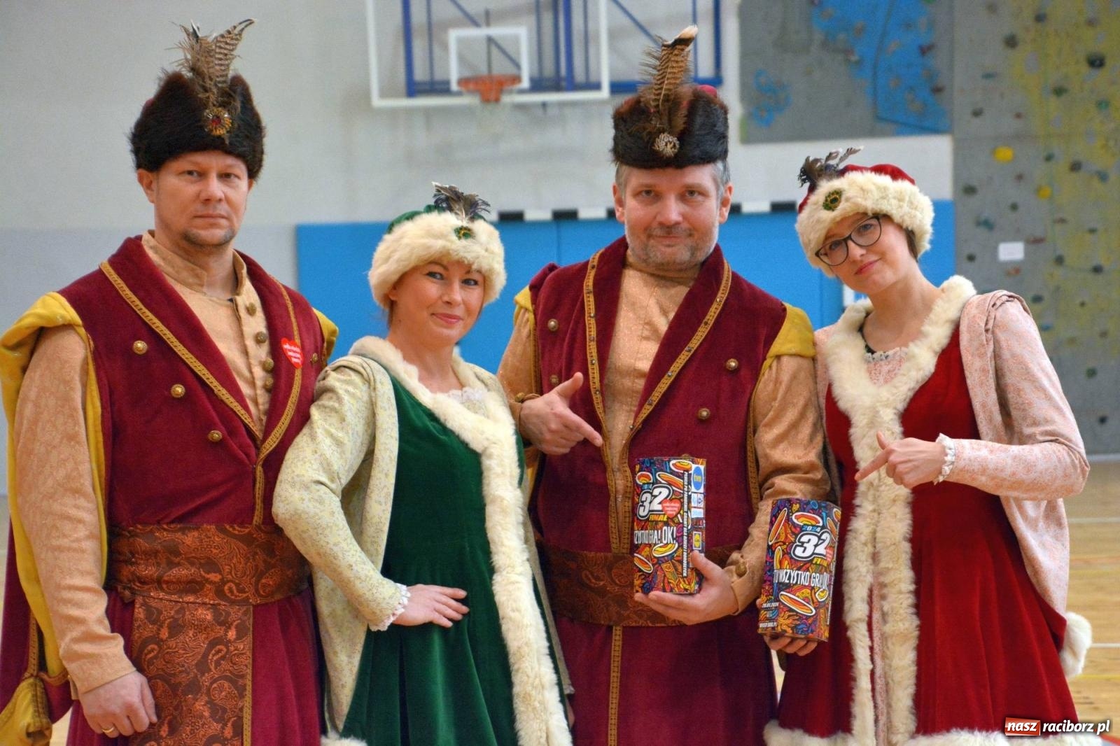 Zdjęcie w galerii na portalu naszraciborz.pl: Raciborzanie zatańczyli na żywo Poloneza w TVP [FOTO i WIDEO] wiadomości z regionu