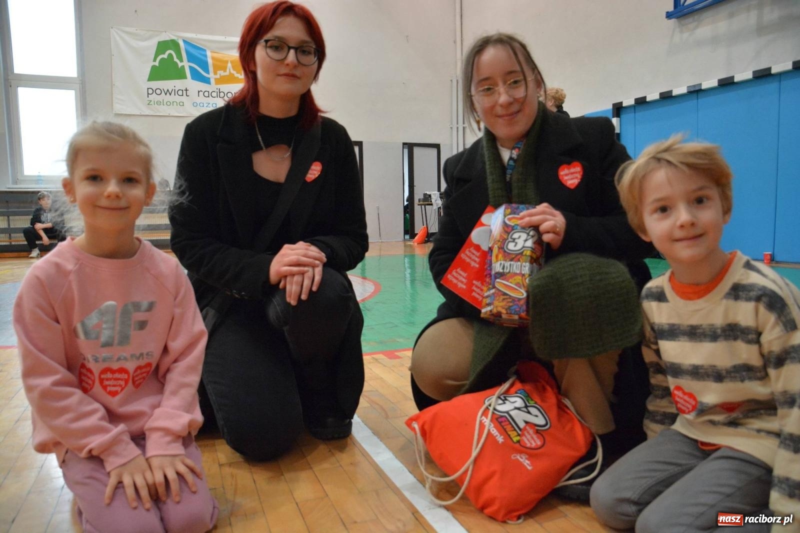 Zdjęcie w galerii na portalu naszraciborz.pl: Raciborzanie zatańczyli na żywo Poloneza w TVP [FOTO i WIDEO] wiadomości z regionu