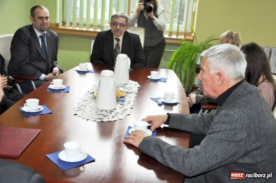 Zdjęcie w galerii na portalu naszraciborz.pl: Szkoła z Rydułtów partnerem PWSZ wiadomości z regionu