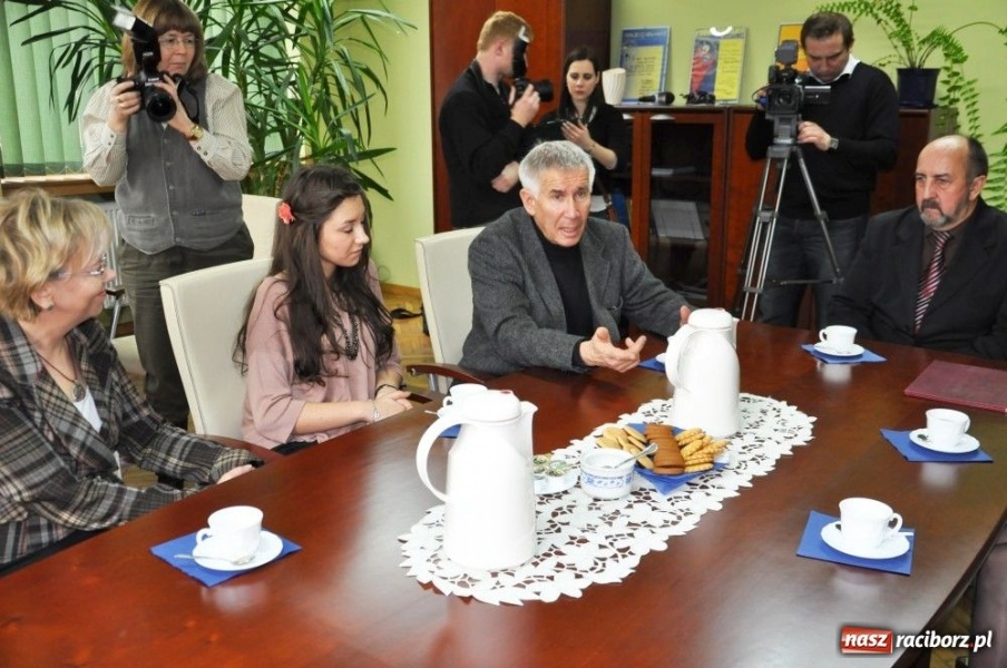 Zdjęcie w galerii na portalu naszraciborz.pl: Szkoła z Rydułtów partnerem PWSZ wiadomości z regionu